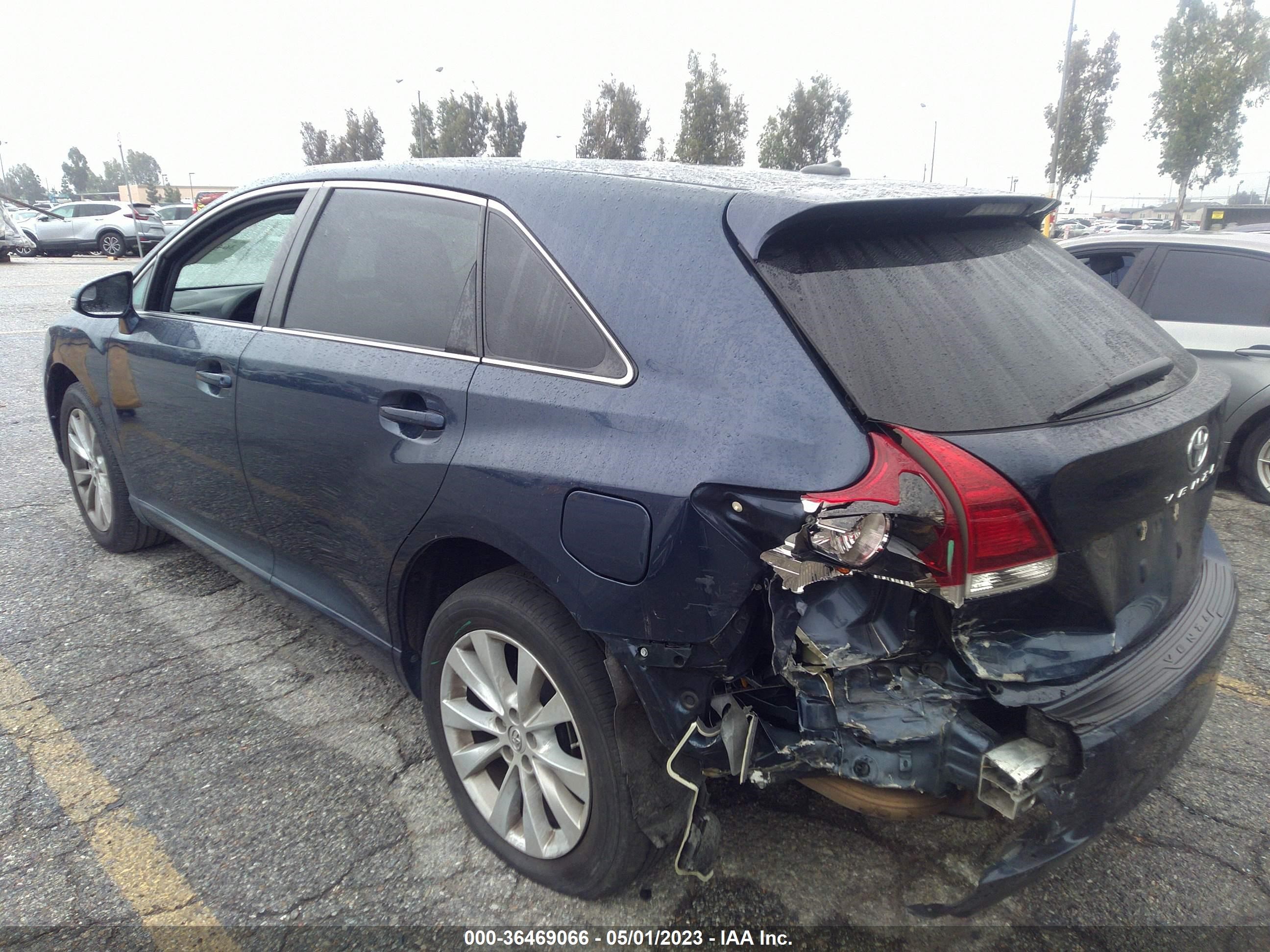 Photo 2 VIN: 4T3ZA3BBXFU090685 - TOYOTA VENZA 