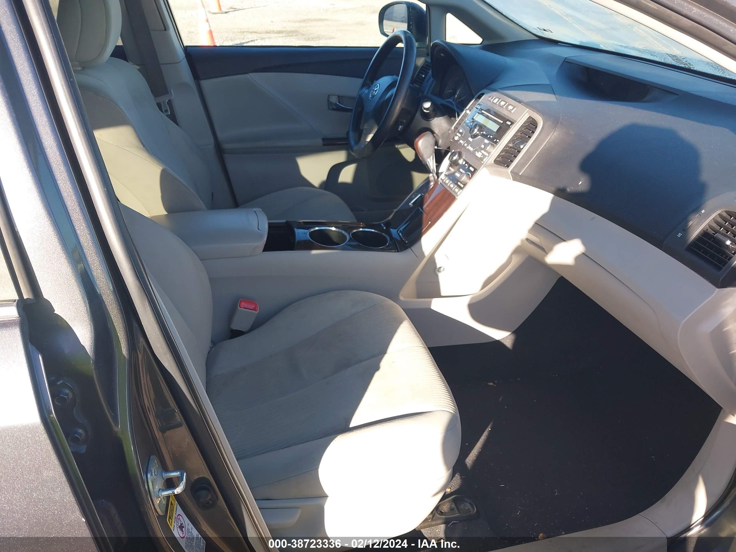 Photo 4 VIN: 4T3ZE11A69U015312 - TOYOTA VENZA 