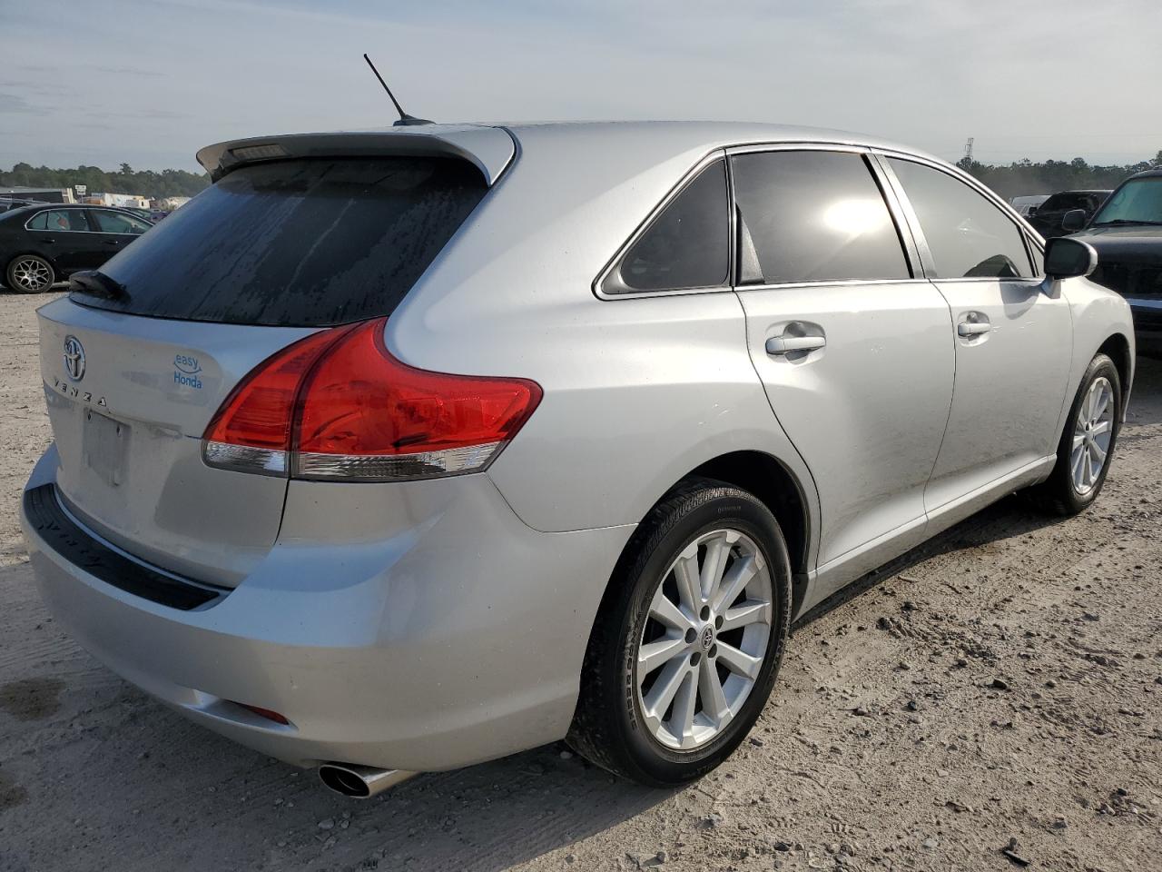 Photo 2 VIN: 4T3ZE11A99U006085 - TOYOTA VENZA 