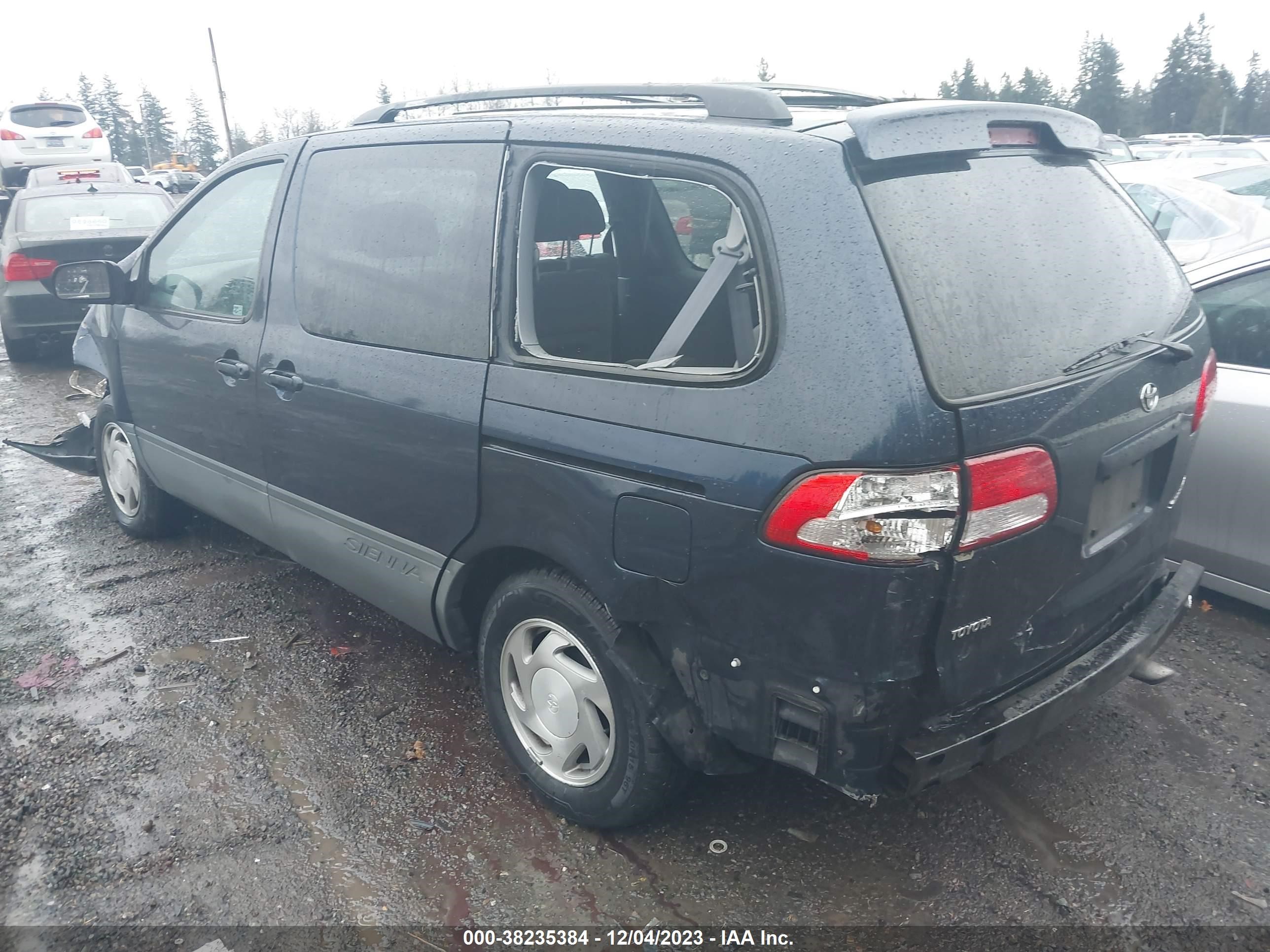 Photo 2 VIN: 4T3ZF13C01U385669 - TOYOTA SIENNA 