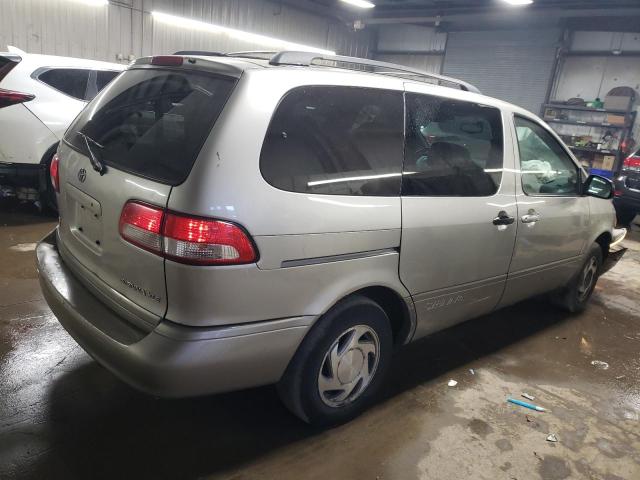 Photo 2 VIN: 4T3ZF13C02U446097 - TOYOTA SIENNA LE 