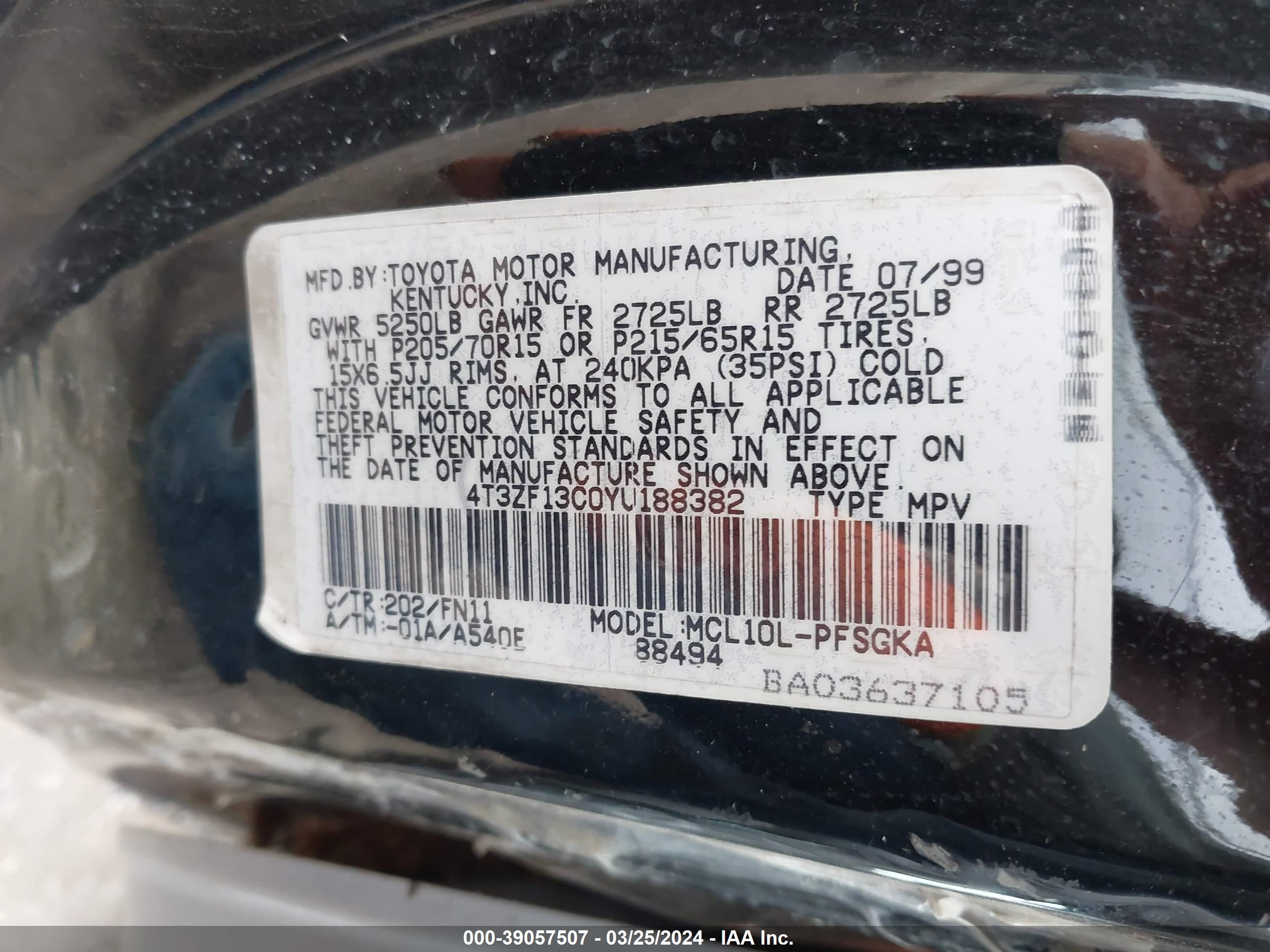 Photo 8 VIN: 4T3ZF13C0YU188382 - TOYOTA SIENNA 