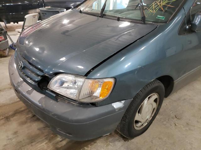 Photo 8 VIN: 4T3ZF13C12U453396 - TOYOTA SIENNA LE 