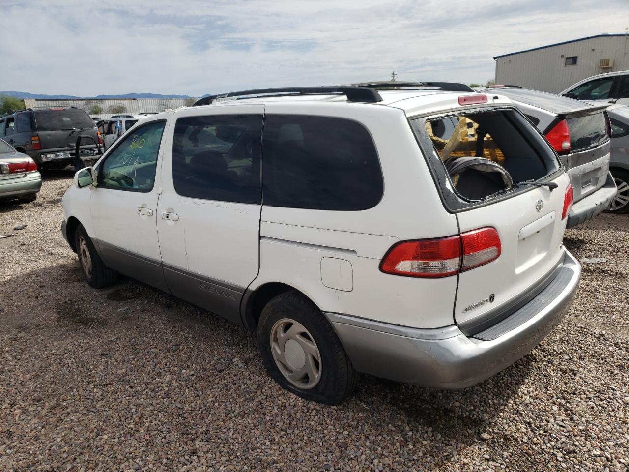 Photo 1 VIN: 4T3ZF13C21U393837 - TOYOTA SIENNA 