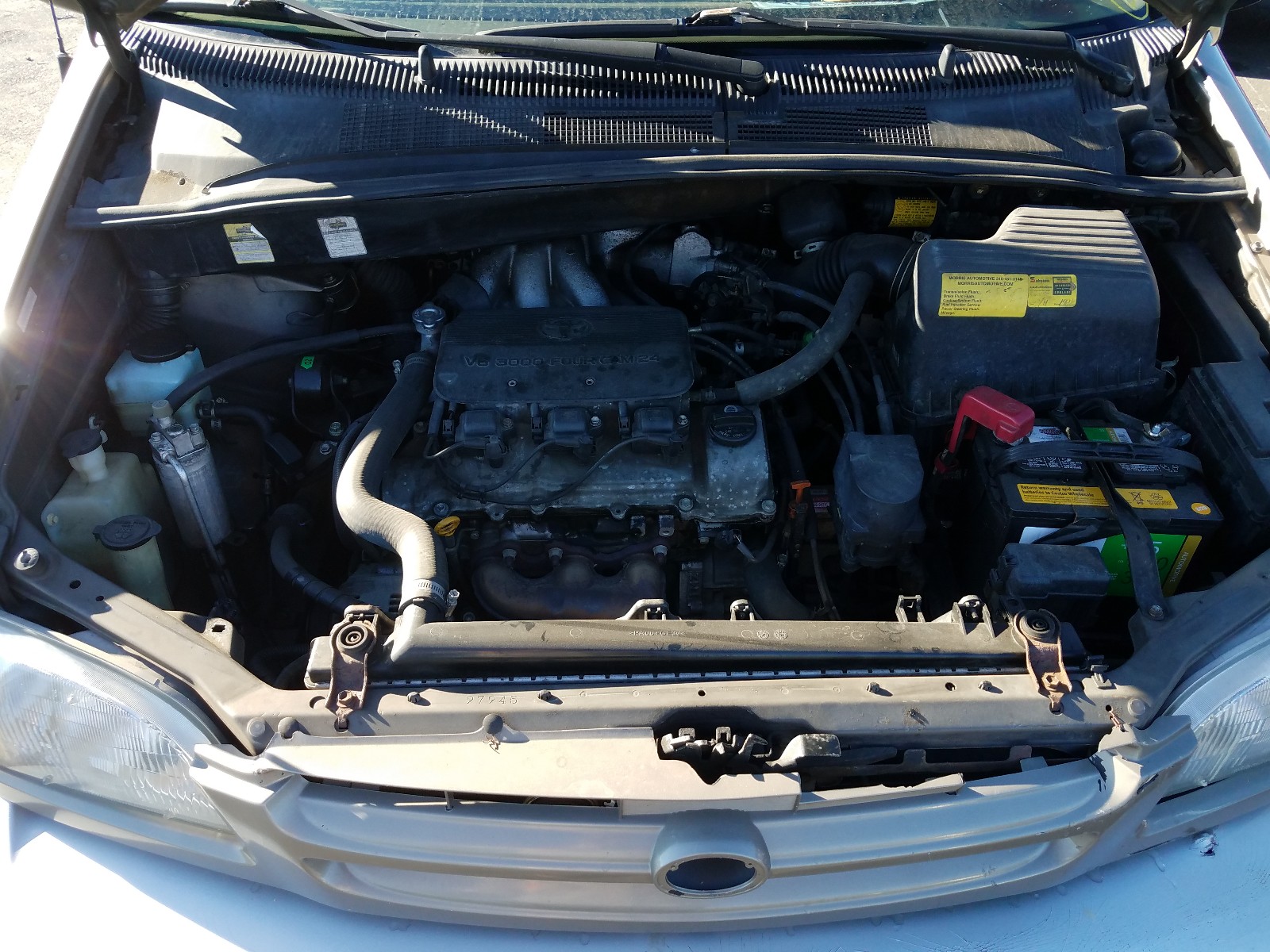 Photo 6 VIN: 4T3ZF13C2XU137853 - TOYOTA SIENNA LE 