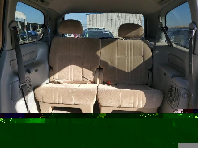 Photo 9 VIN: 4T3ZF13C2XU153387 - TOYOTA SIENNA LE 