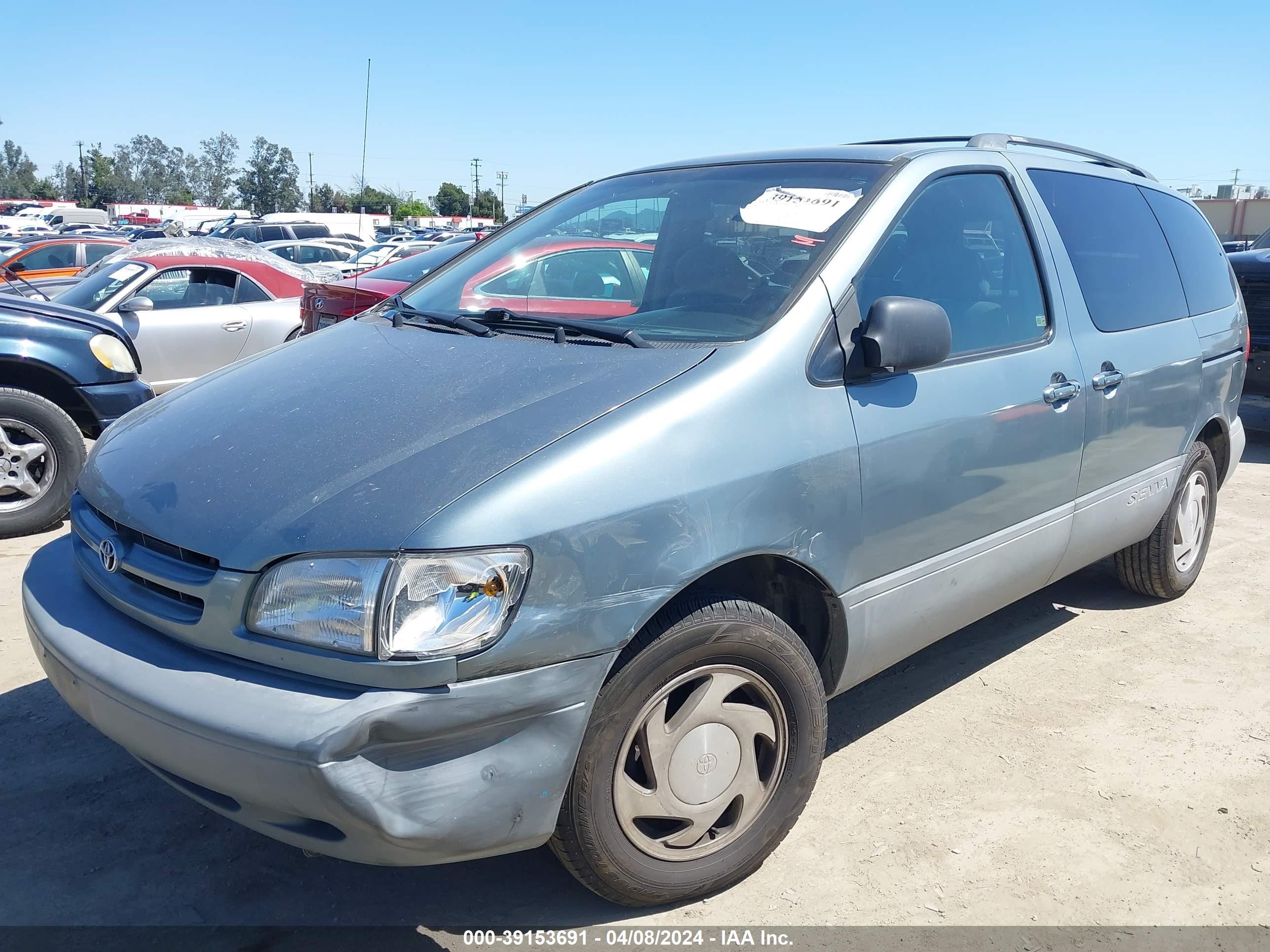 Photo 1 VIN: 4T3ZF13C2YU248663 - TOYOTA SIENNA 