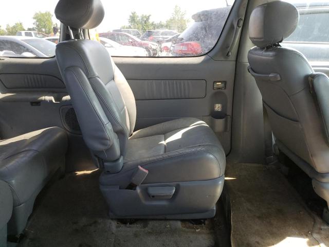 Photo 9 VIN: 4T3ZF13C2YU261039 - TOYOTA SIENNA LE 