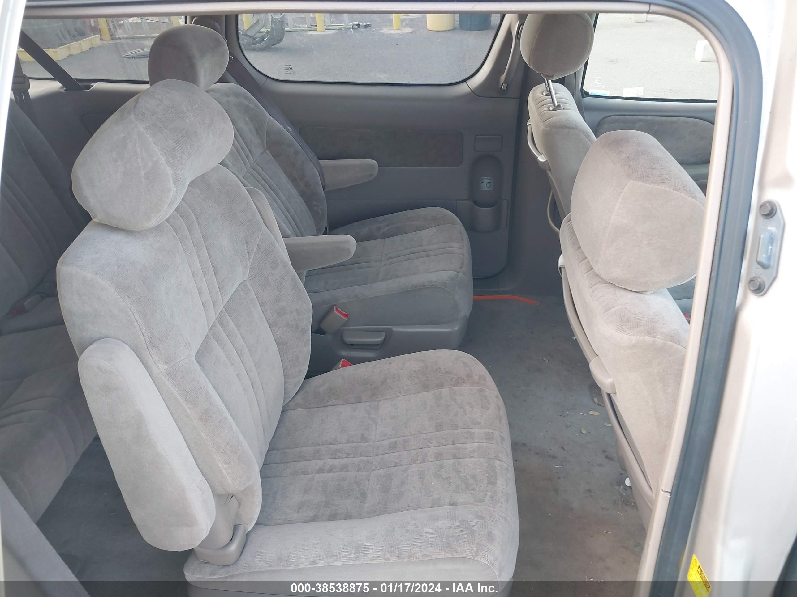 Photo 7 VIN: 4T3ZF13C31U396665 - TOYOTA SIENNA 