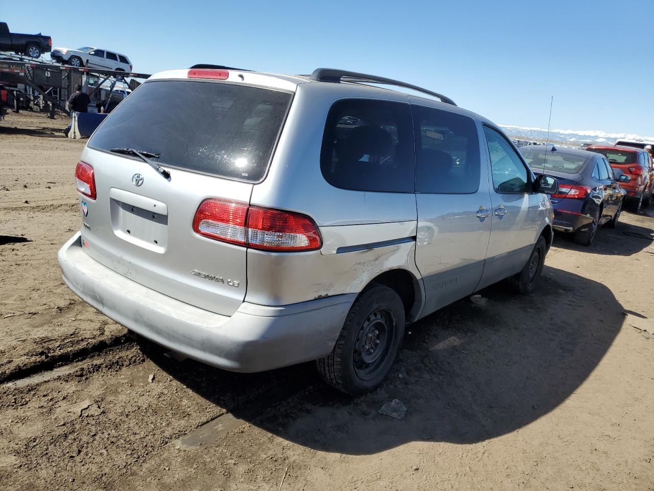 Photo 2 VIN: 4T3ZF13C32U421193 - TOYOTA SIENNA 