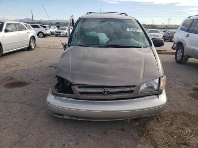 Photo 4 VIN: 4T3ZF13C3XU102481 - TOYOTA SIENNA LE 