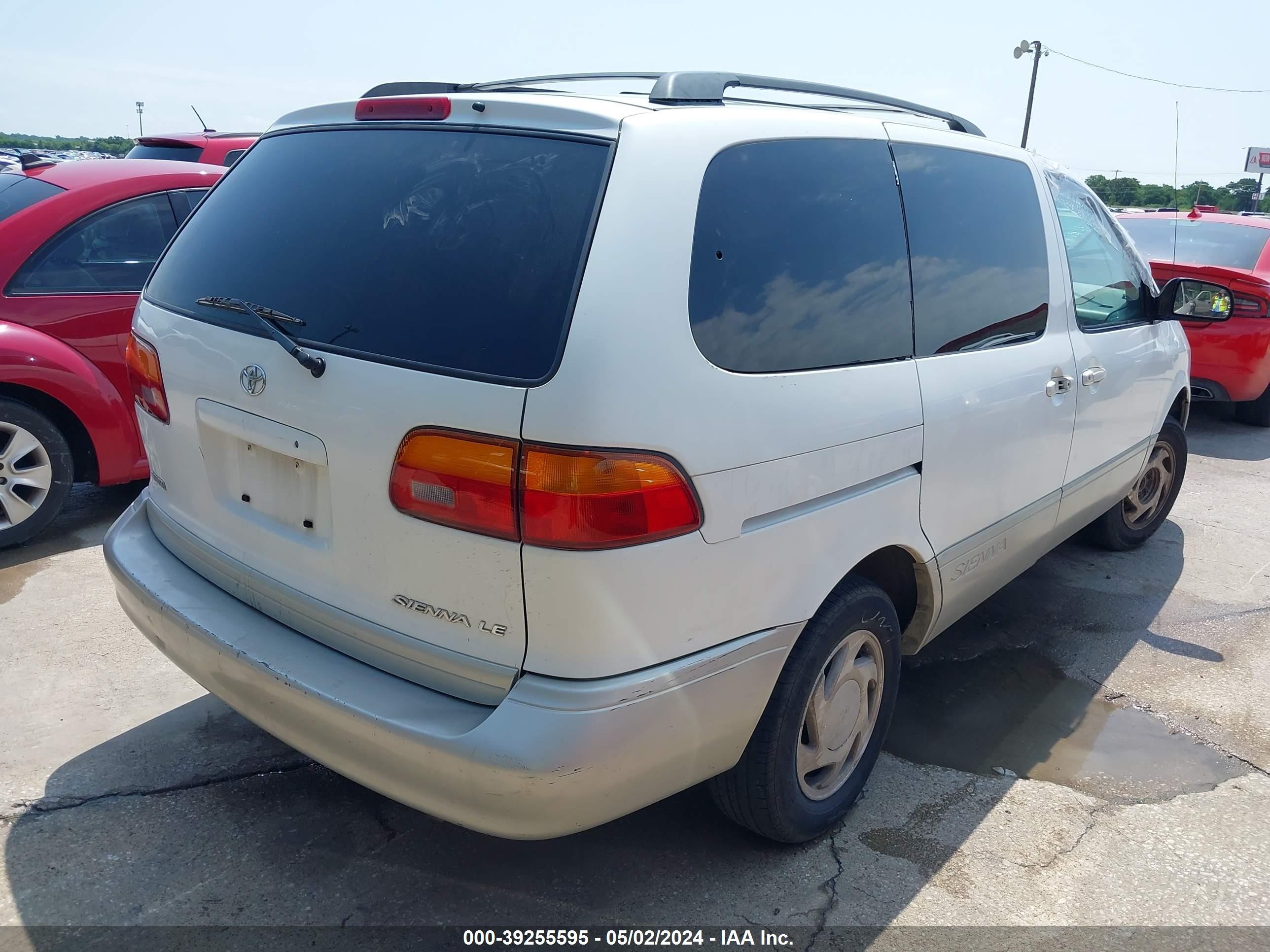 Photo 3 VIN: 4T3ZF13C3XU151504 - TOYOTA SIENNA 