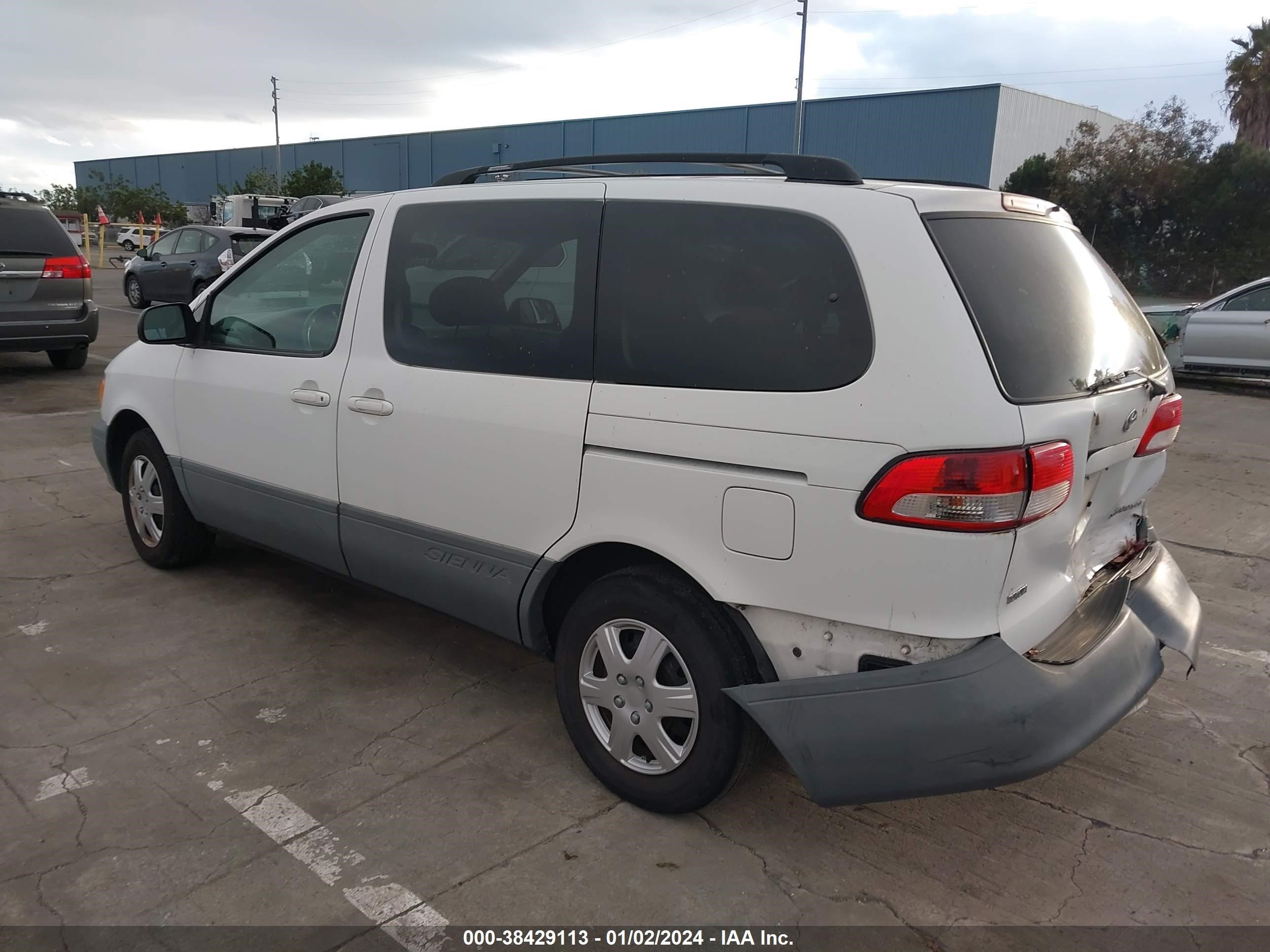 Photo 2 VIN: 4T3ZF13C41U392740 - TOYOTA SIENNA 