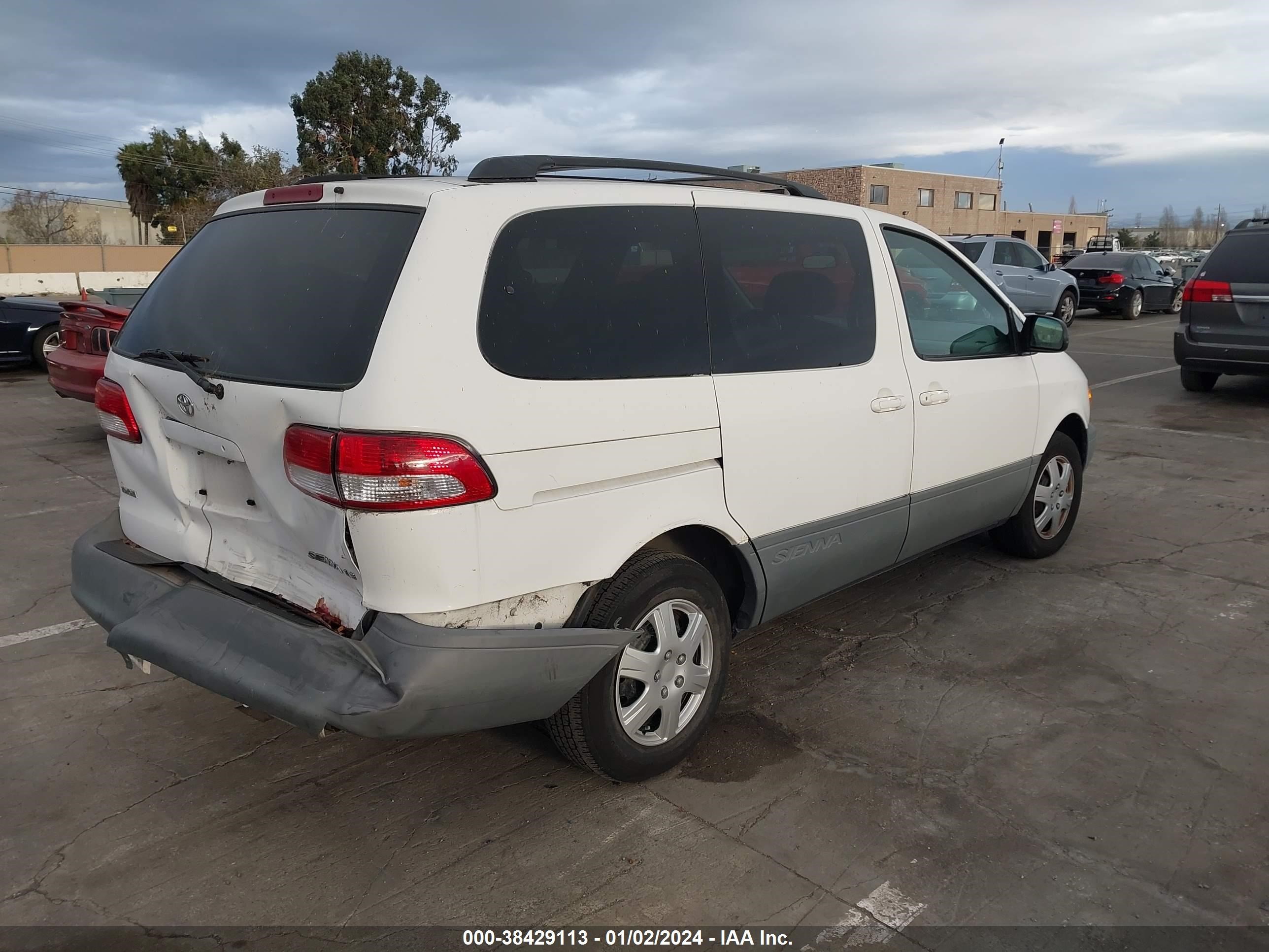 Photo 3 VIN: 4T3ZF13C41U392740 - TOYOTA SIENNA 