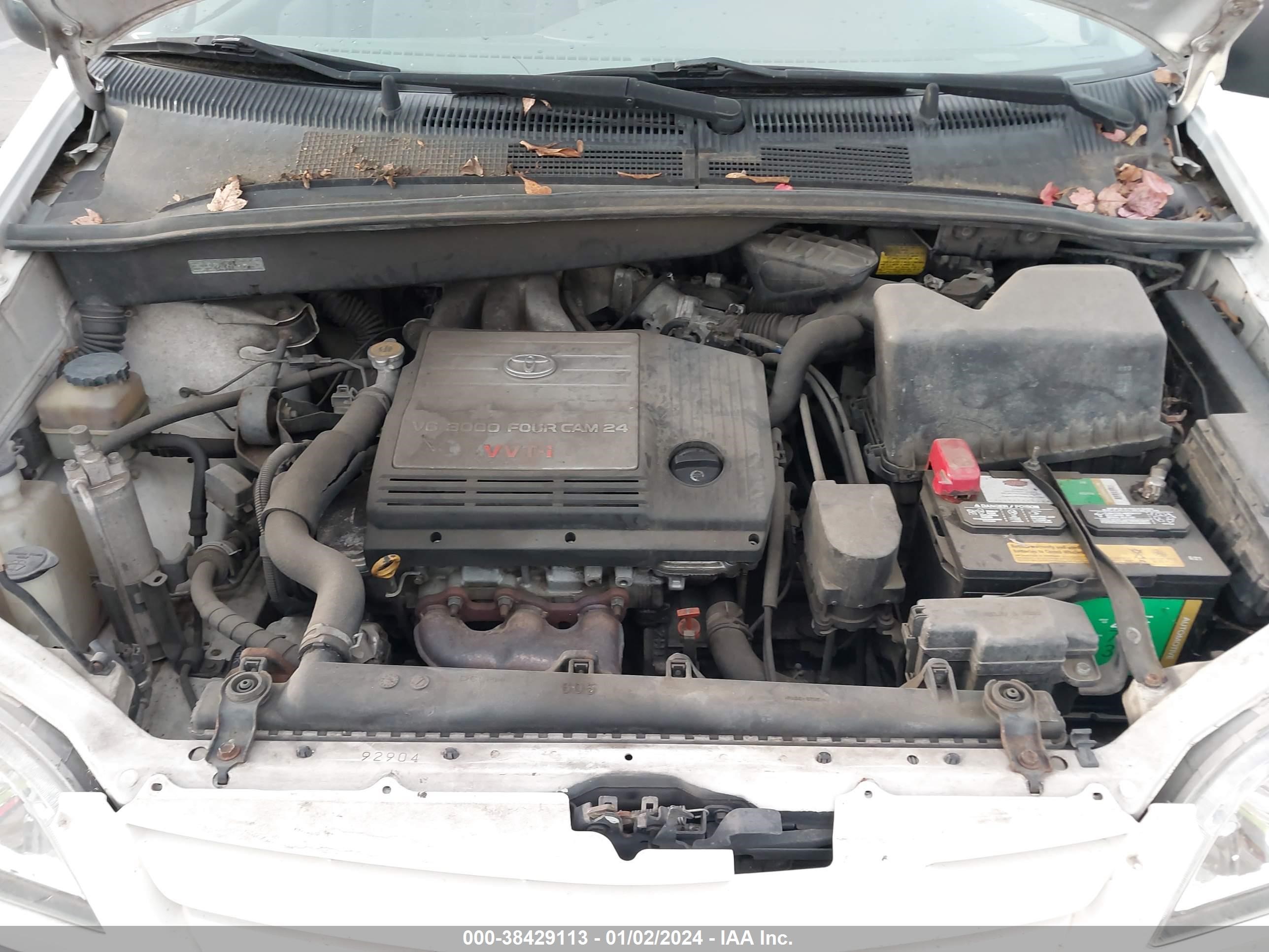 Photo 9 VIN: 4T3ZF13C41U392740 - TOYOTA SIENNA 