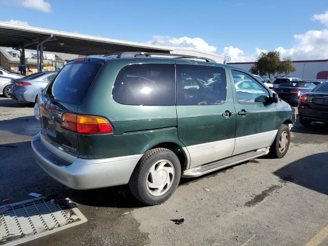 Photo 2 VIN: 4T3ZF13C4YU255100 - TOYOTA SIENNA LE 