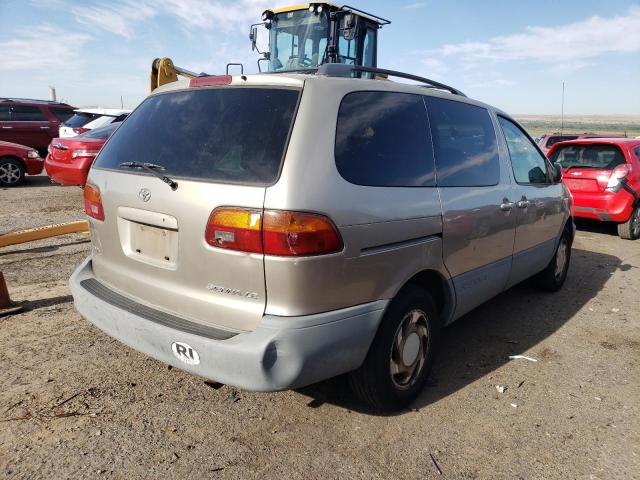 Photo 2 VIN: 4T3ZF13C4YU299582 - TOYOTA SIENNA LE 