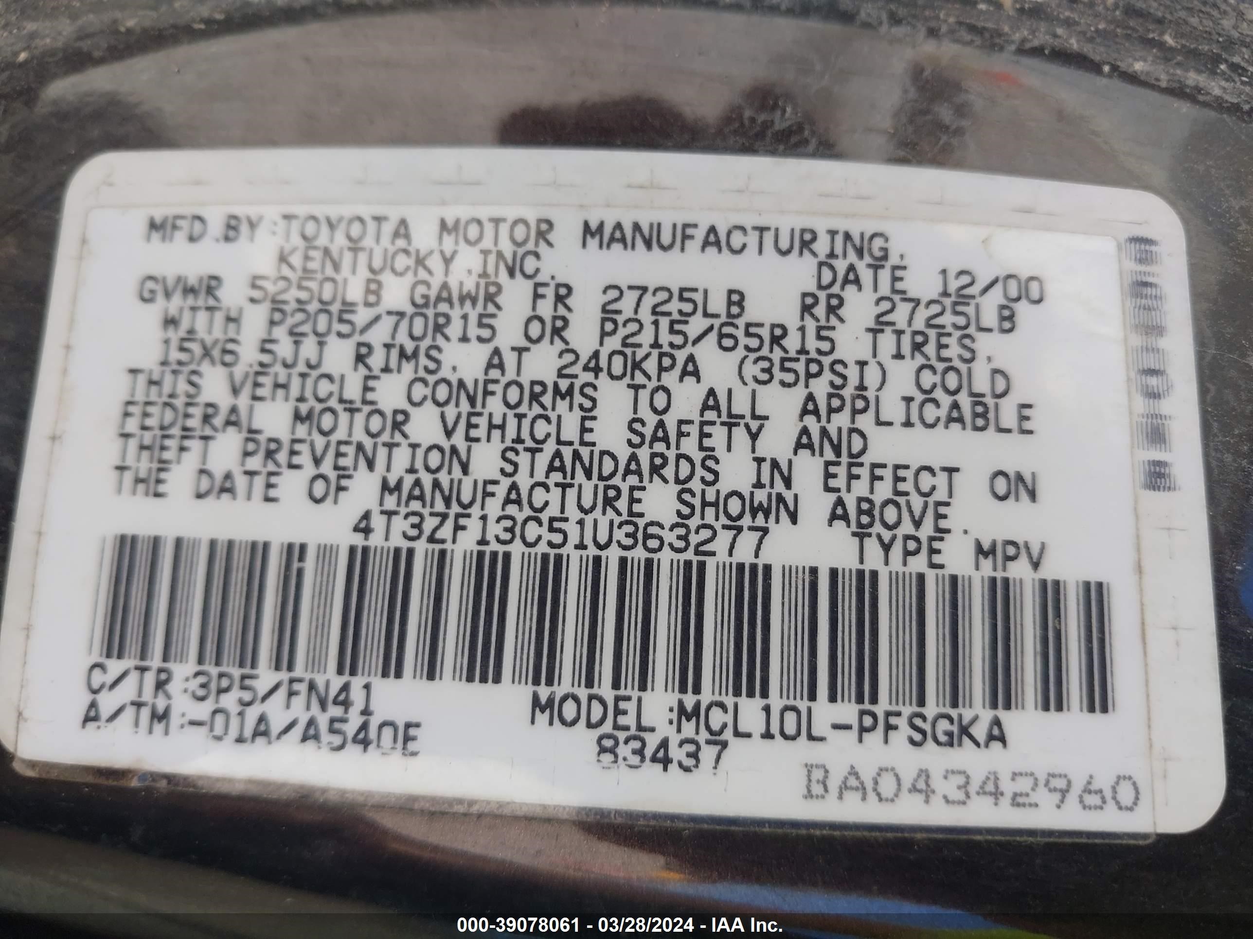 Photo 8 VIN: 4T3ZF13C51U363277 - TOYOTA SIENNA 