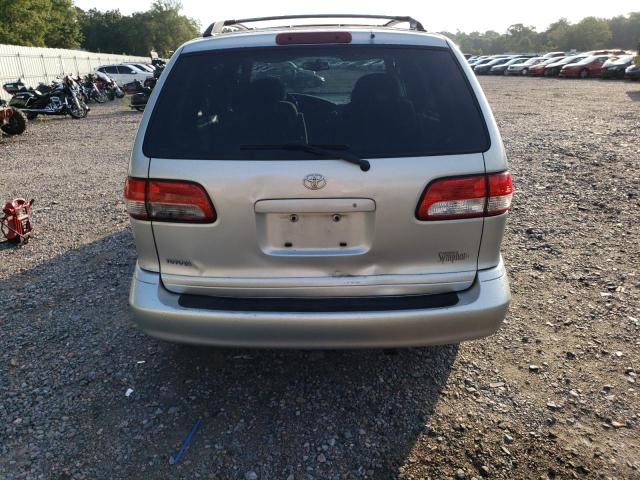 Photo 5 VIN: 4T3ZF13C52U439887 - TOYOTA SIENNA LE 