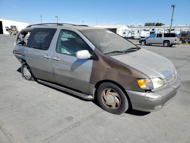 Photo 3 VIN: 4T3ZF13C52U464031 - TOYOTA SIENNA LE 