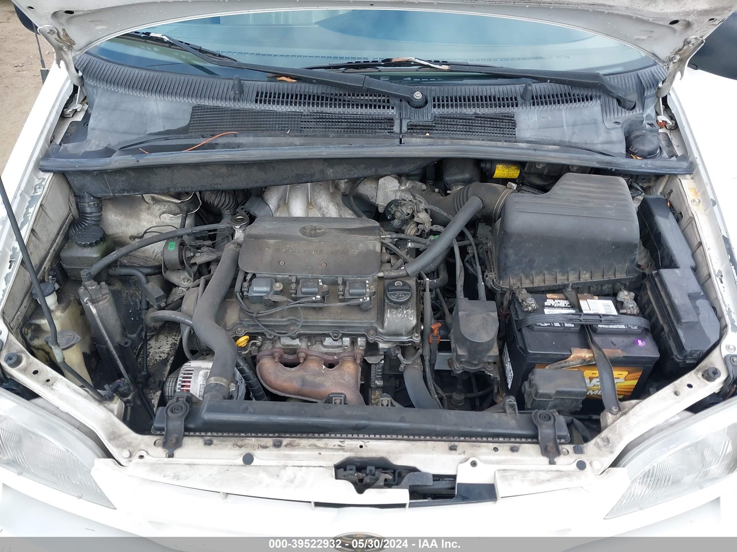 Photo 9 VIN: 4T3ZF13C5XU101204 - TOYOTA SIENNA 