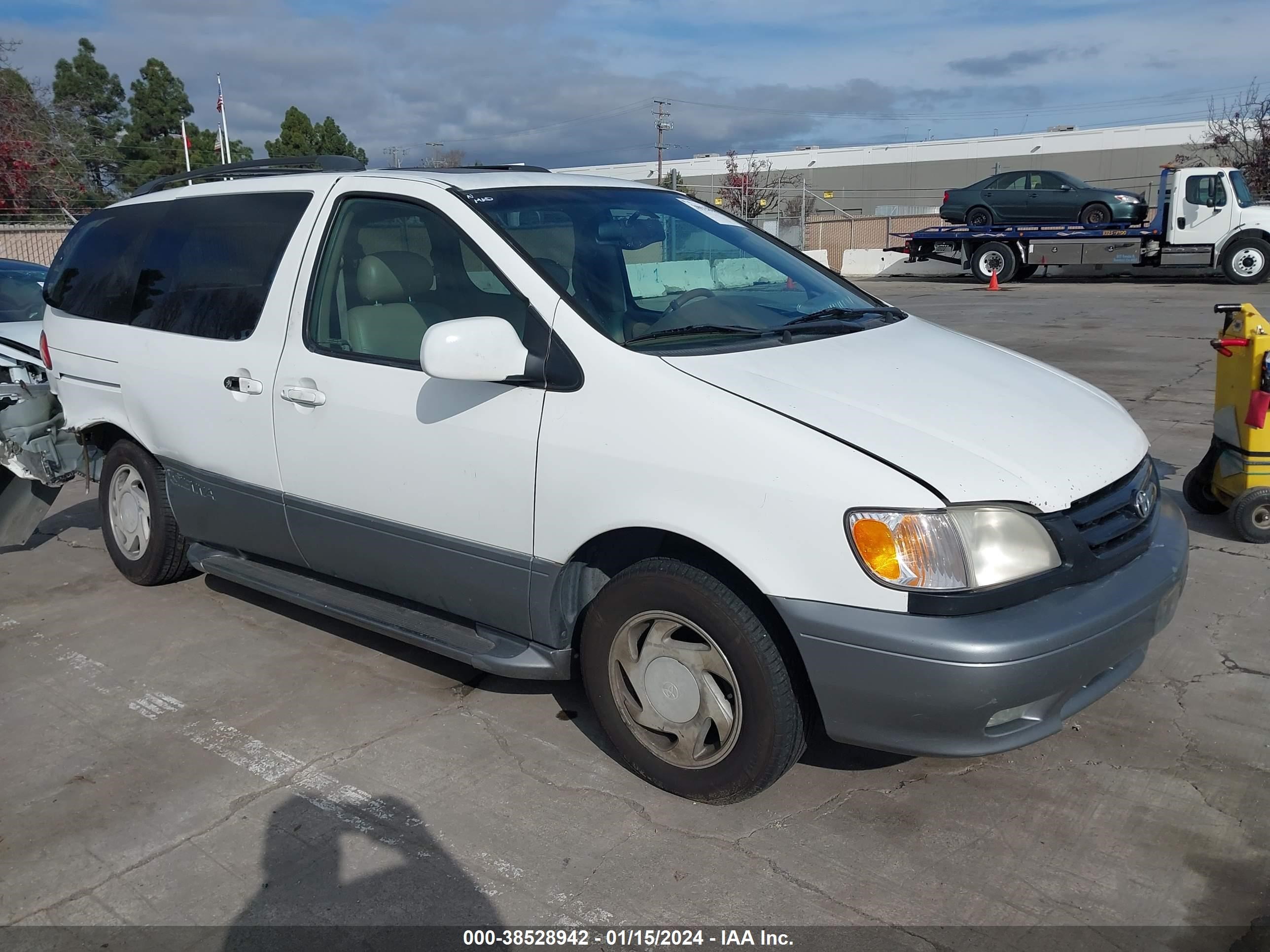 Photo 0 VIN: 4T3ZF13C61U333558 - TOYOTA SIENNA 