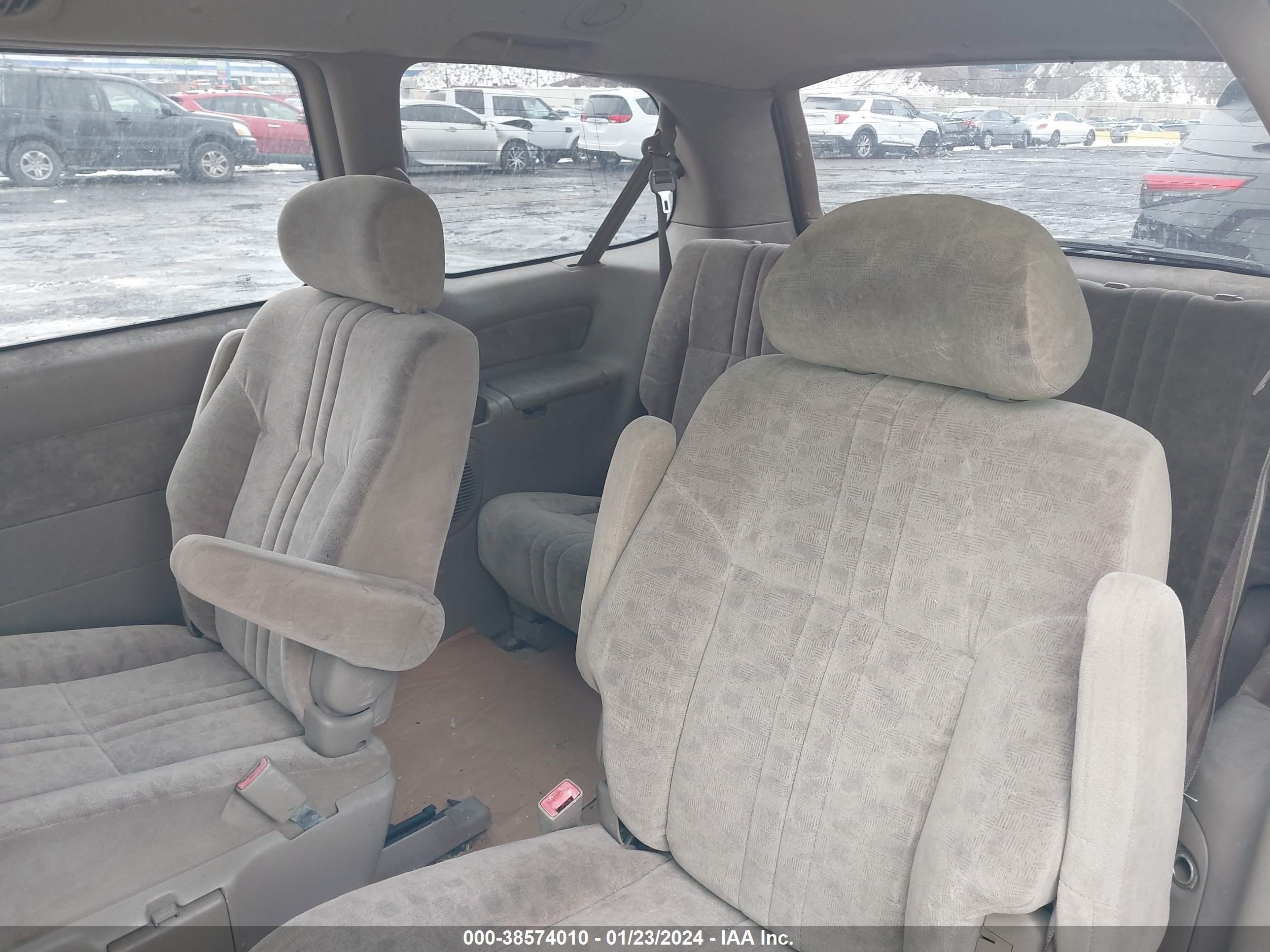 Photo 7 VIN: 4T3ZF13C62U416070 - TOYOTA SIENNA 