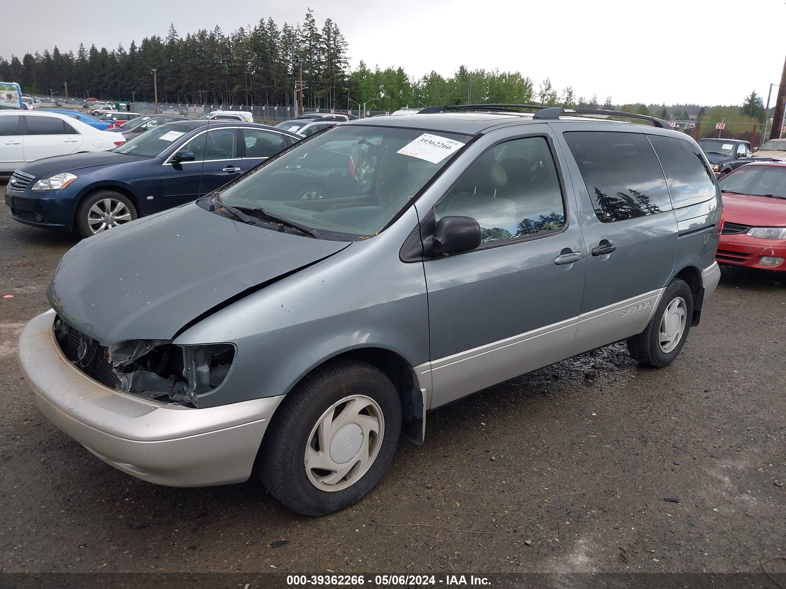 Photo 1 VIN: 4T3ZF13C6YU229565 - TOYOTA SIENNA 