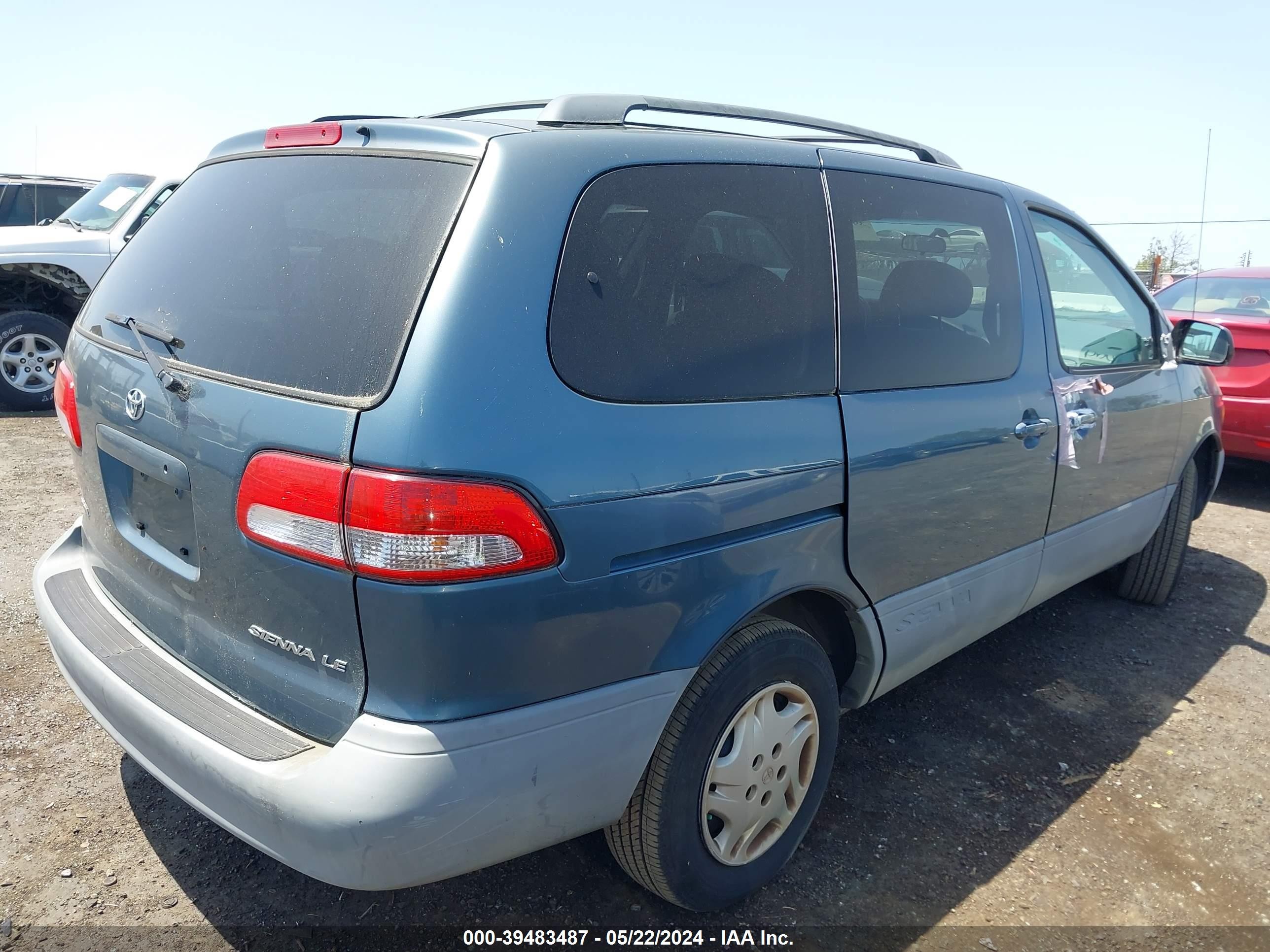 Photo 3 VIN: 4T3ZF13C71U403598 - TOYOTA SIENNA 