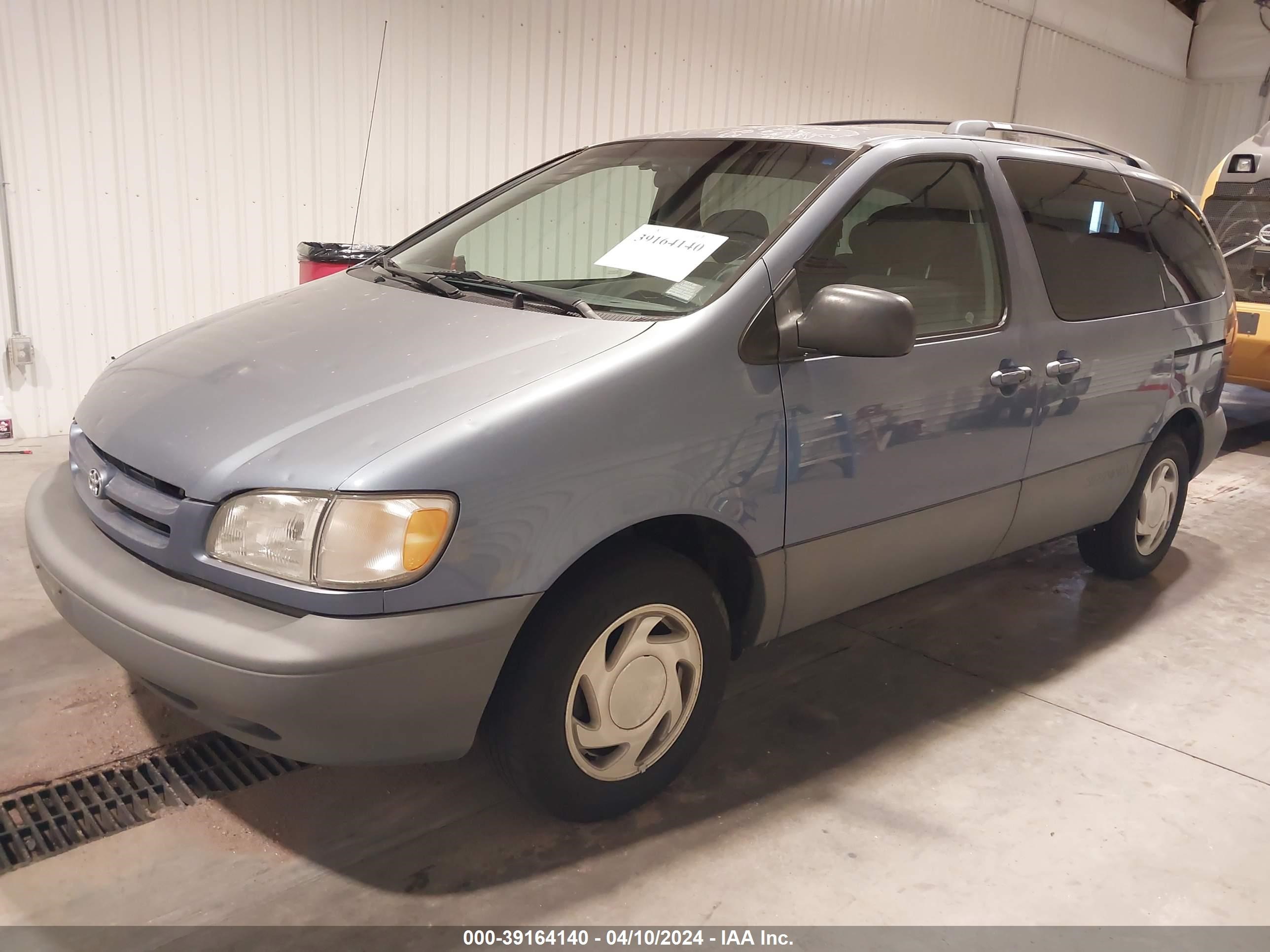 Photo 1 VIN: 4T3ZF13C7YU200804 - TOYOTA SIENNA 