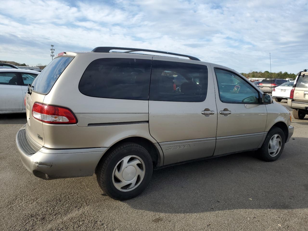 Photo 2 VIN: 4T3ZF13C83U515877 - TOYOTA SIENNA 