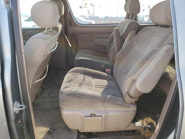 Photo 10 VIN: 4T3ZF13C8YU301429 - TOYOTA SIENNA LE 