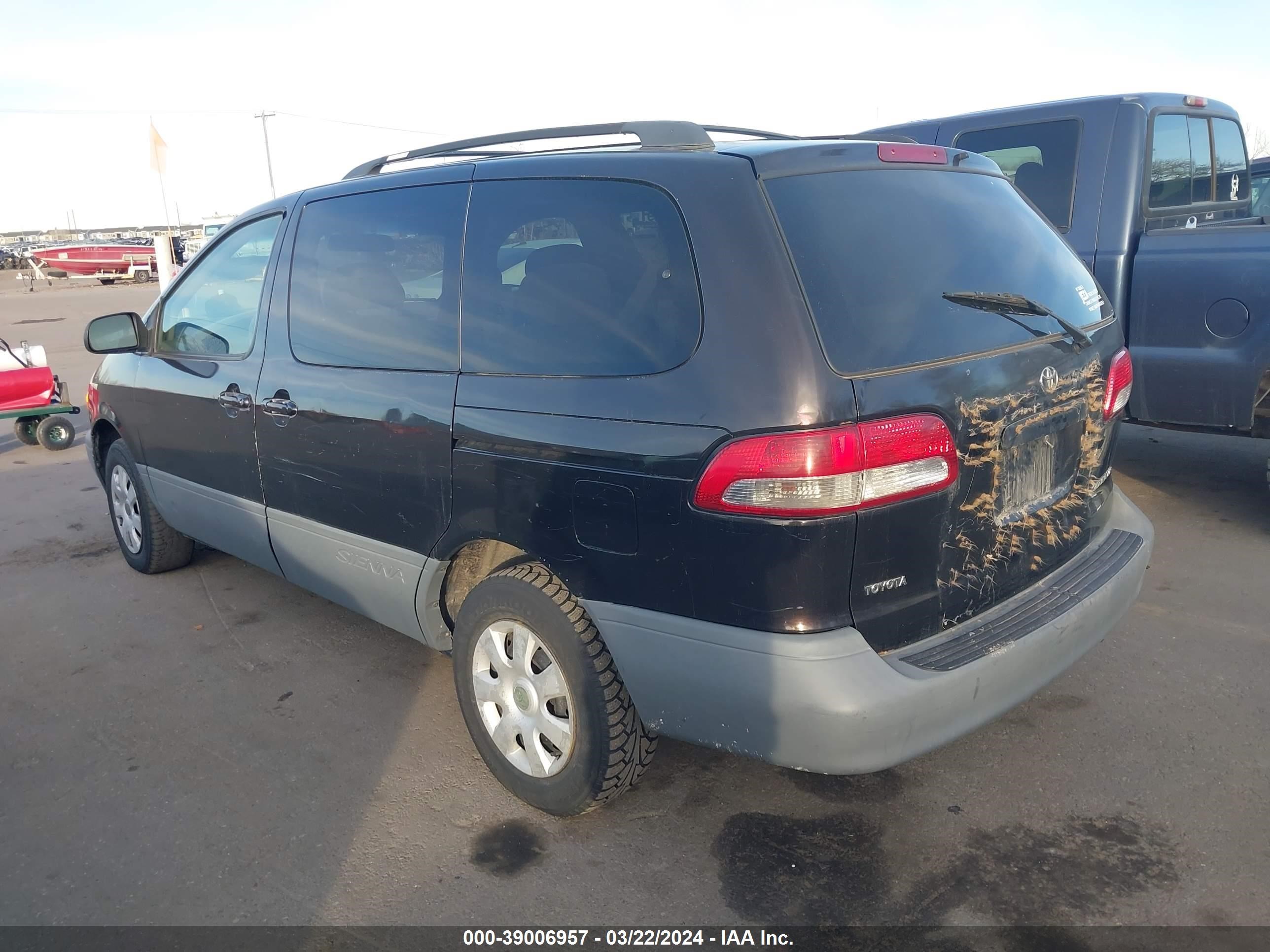 Photo 2 VIN: 4T3ZF13C91U354453 - TOYOTA SIENNA 