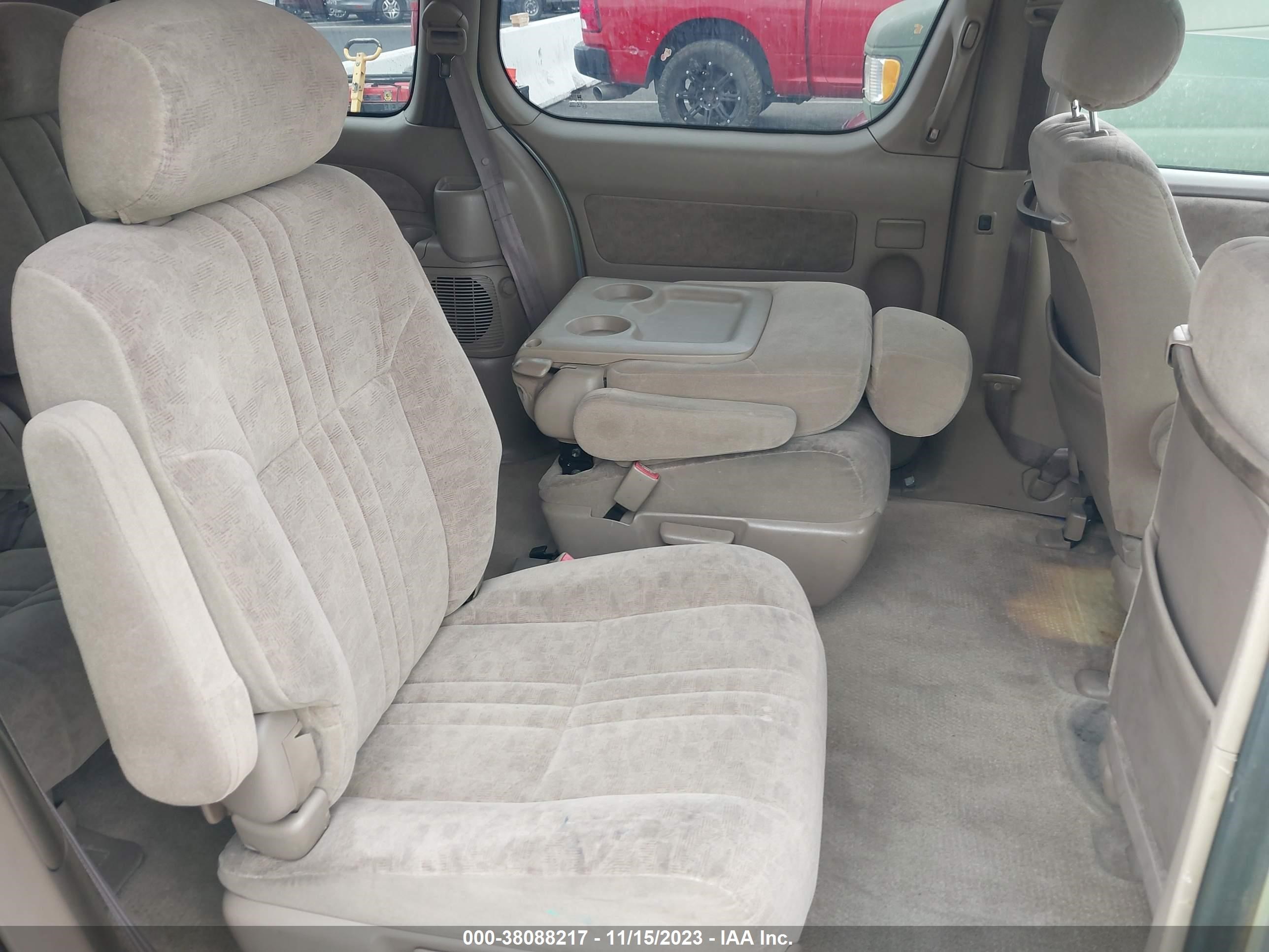 Photo 7 VIN: 4T3ZF13C91U370524 - TOYOTA SIENNA 