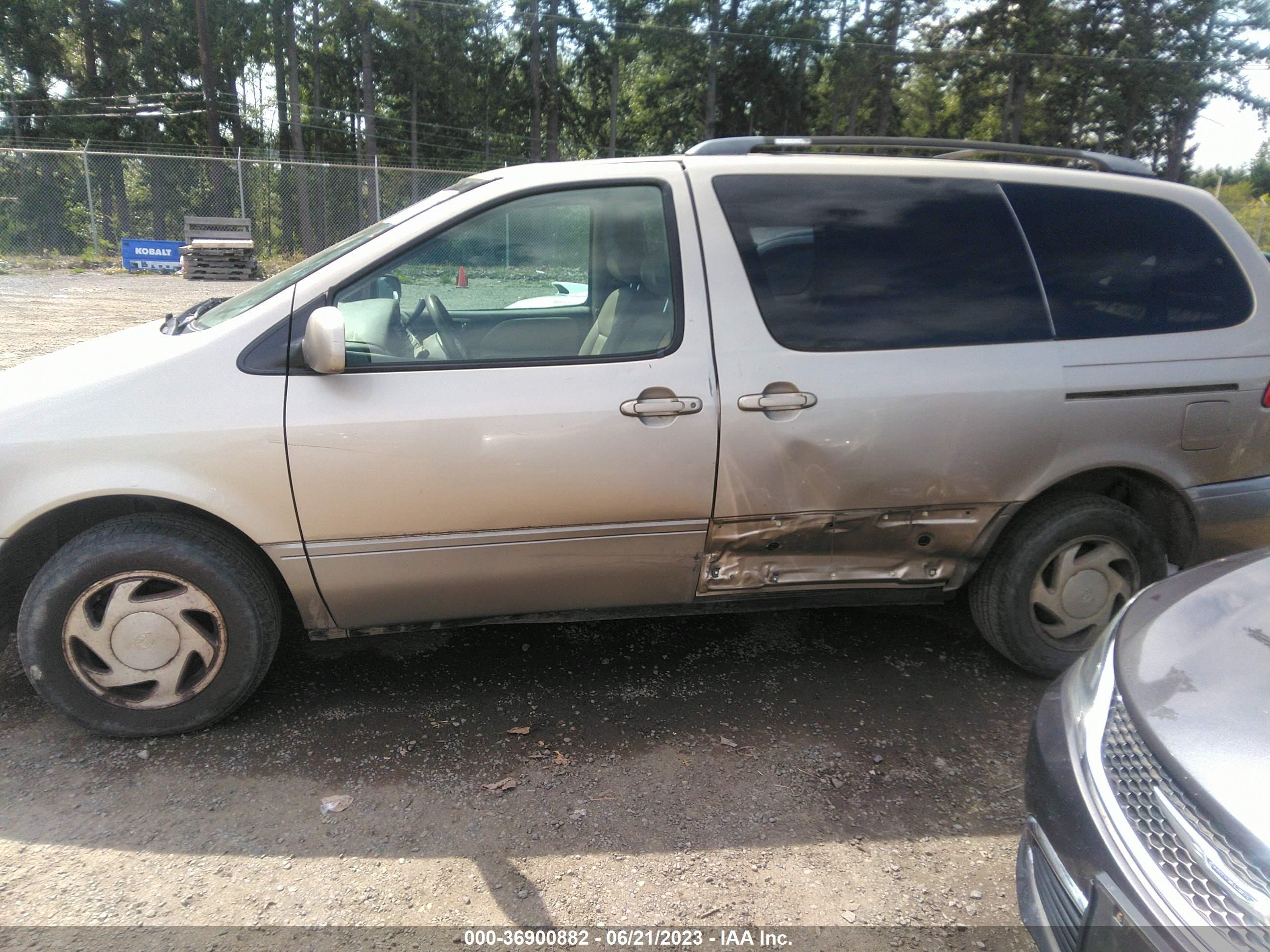 Photo 14 VIN: 4T3ZF13C91U408706 - TOYOTA SIENNA 