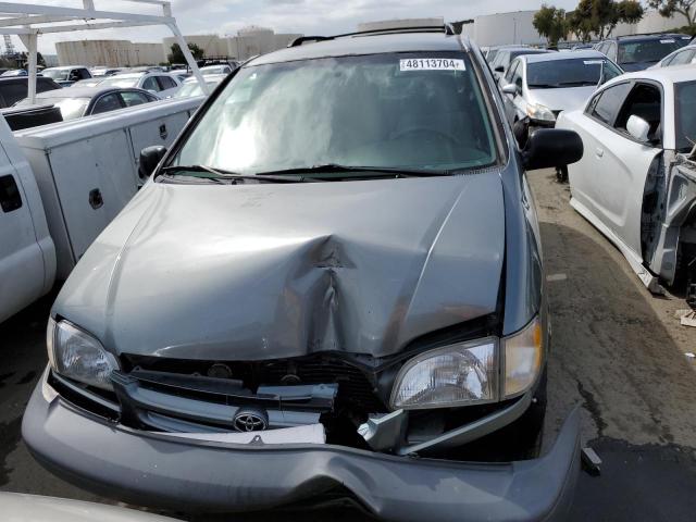 Photo 4 VIN: 4T3ZF13C9WU007843 - TOYOTA SIENNA LE 