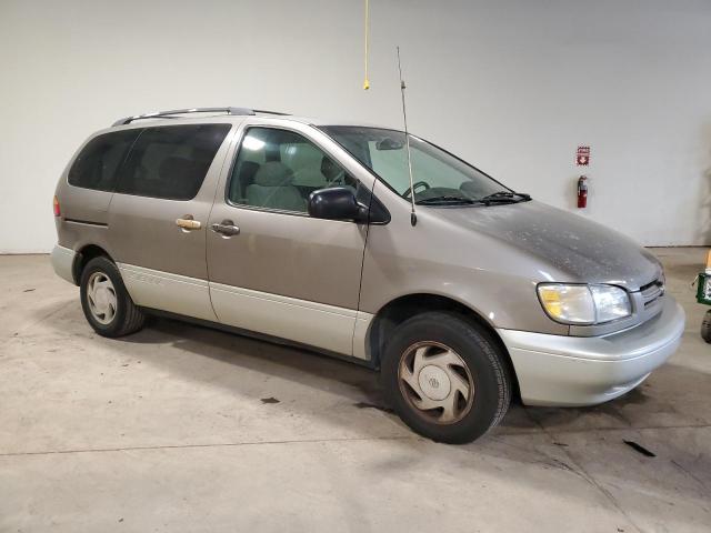 Photo 3 VIN: 4T3ZF13C9XU110830 - TOYOTA SIENNA LE 