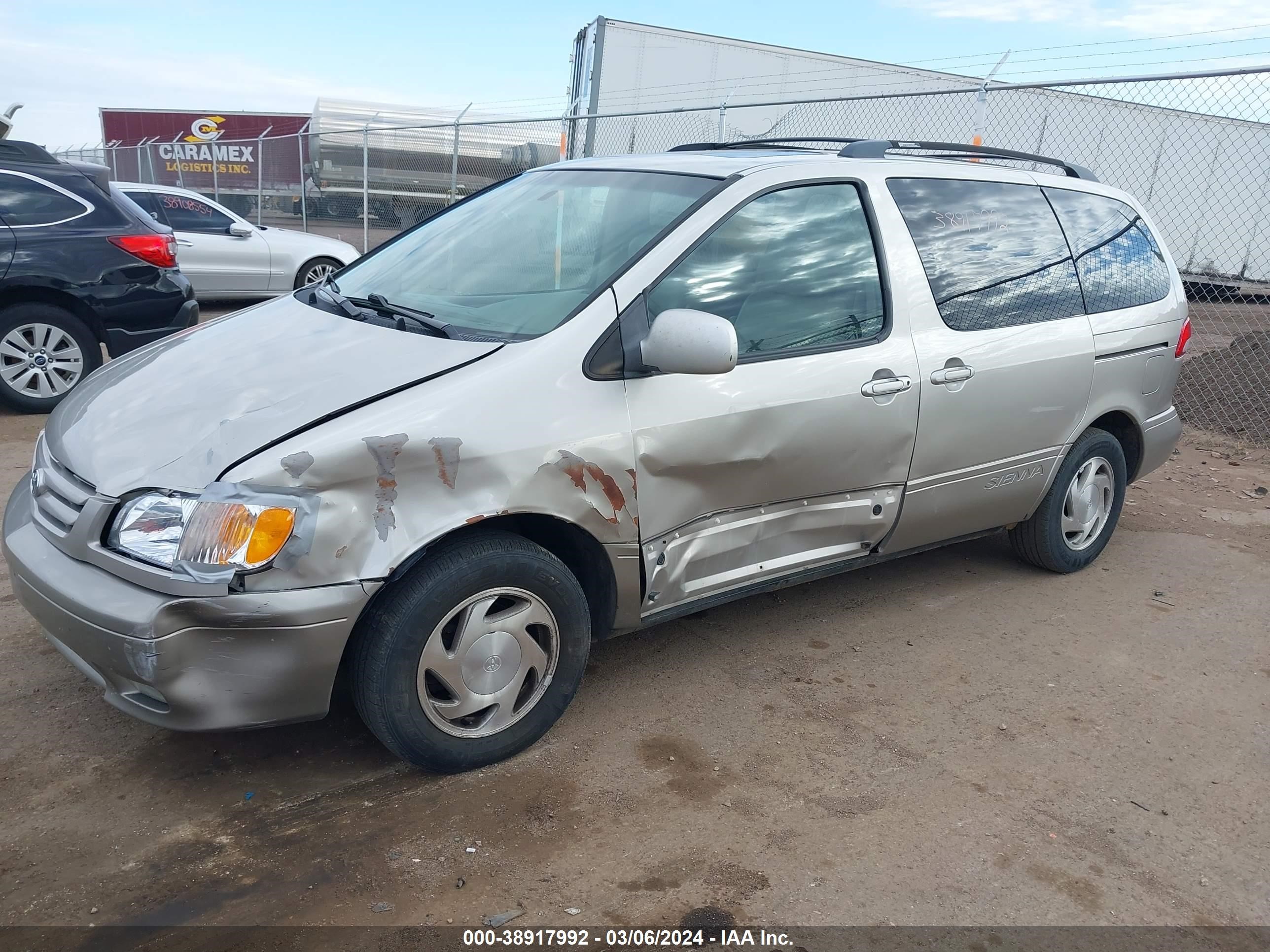 Photo 1 VIN: 4T3ZF13CX1U350072 - TOYOTA SIENNA 