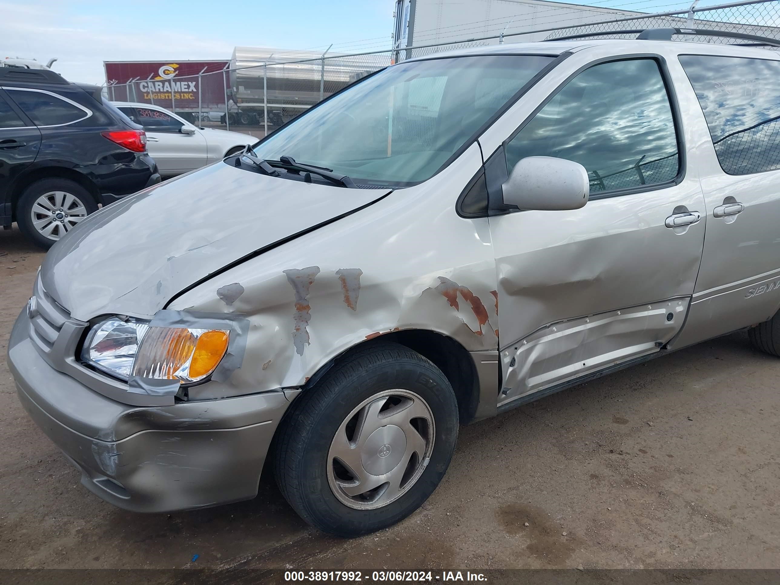 Photo 5 VIN: 4T3ZF13CX1U350072 - TOYOTA SIENNA 