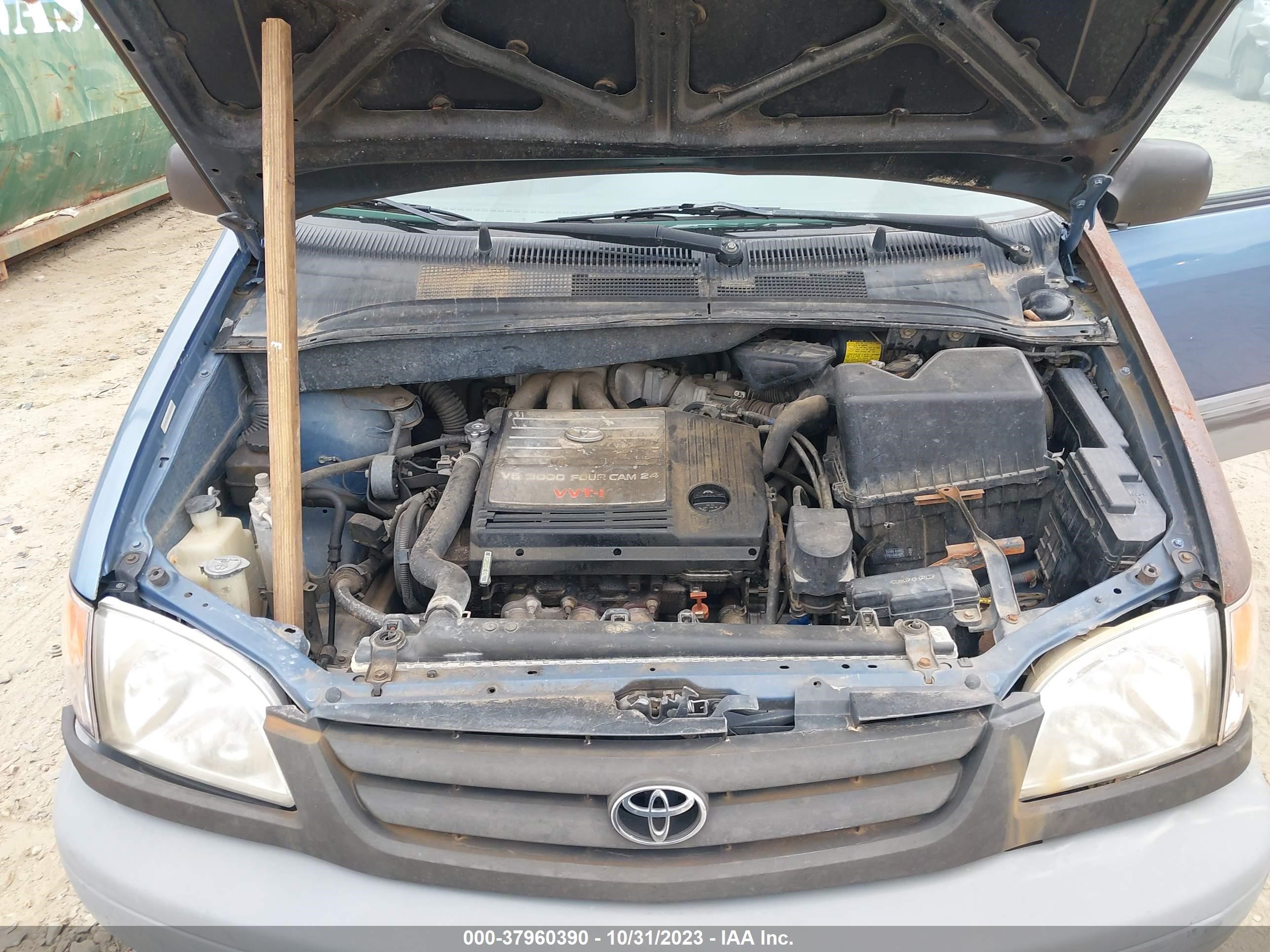 Photo 9 VIN: 4T3ZF13CX1U356969 - TOYOTA SIENNA 