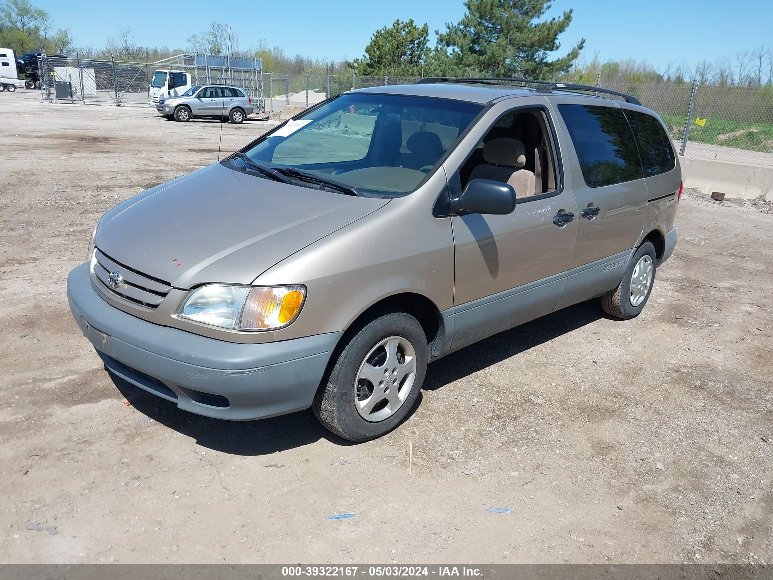 Photo 1 VIN: 4T3ZF13CX2U446348 - TOYOTA SIENNA 