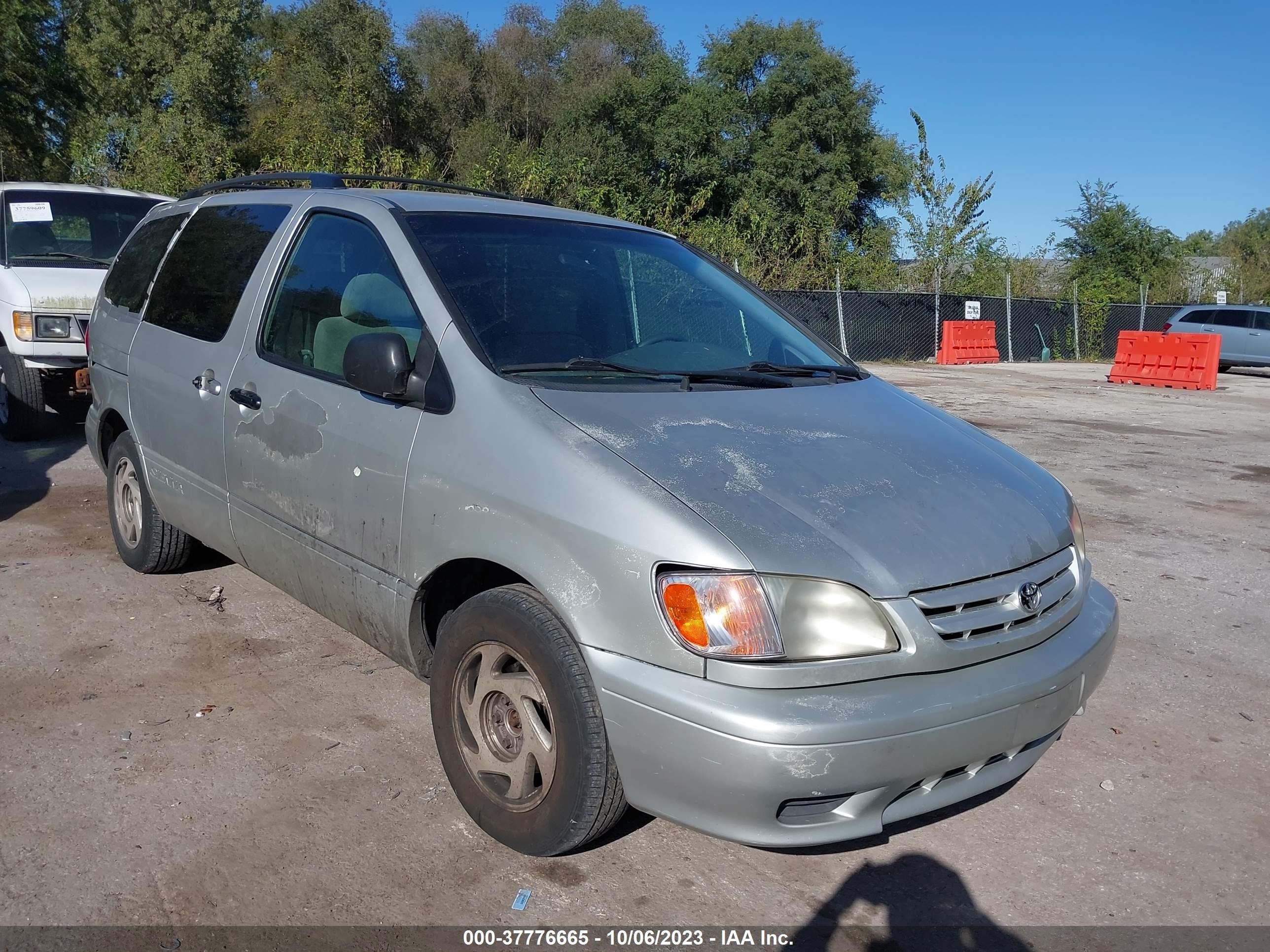 Photo 0 VIN: 4T3ZF13CX3U553479 - TOYOTA SIENNA 