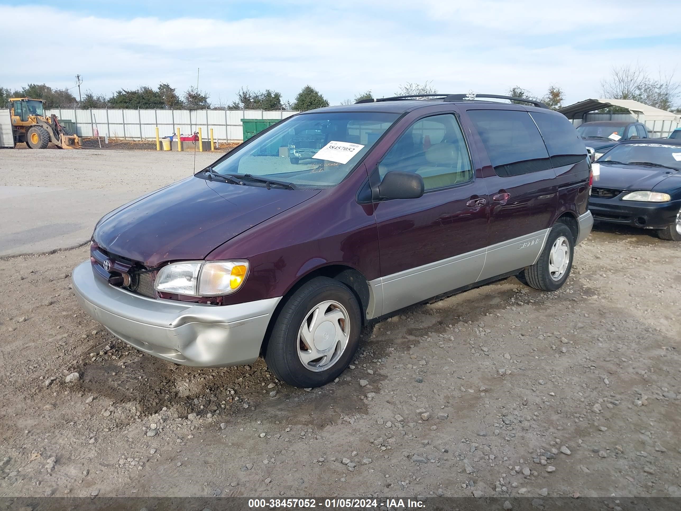 Photo 1 VIN: 4T3ZF13CXXU133954 - TOYOTA SIENNA 