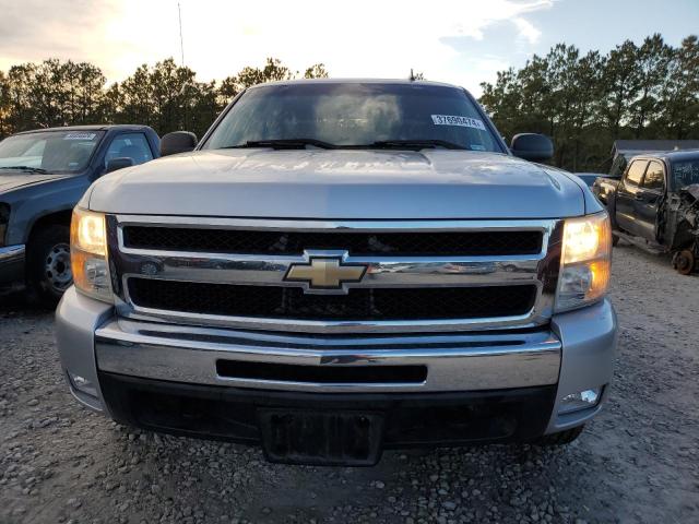 Photo 4 VIN: 4T3ZF19C2XU102236 - CHEVROLET SILVERADO 