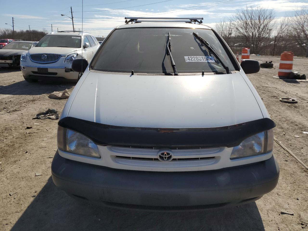 Photo 4 VIN: 4T3ZF19C2YU224449 - TOYOTA SIENNA 