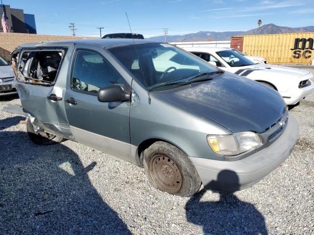 Photo 3 VIN: 4T3ZF19C2YU302227 - TOYOTA SIENNA CE 