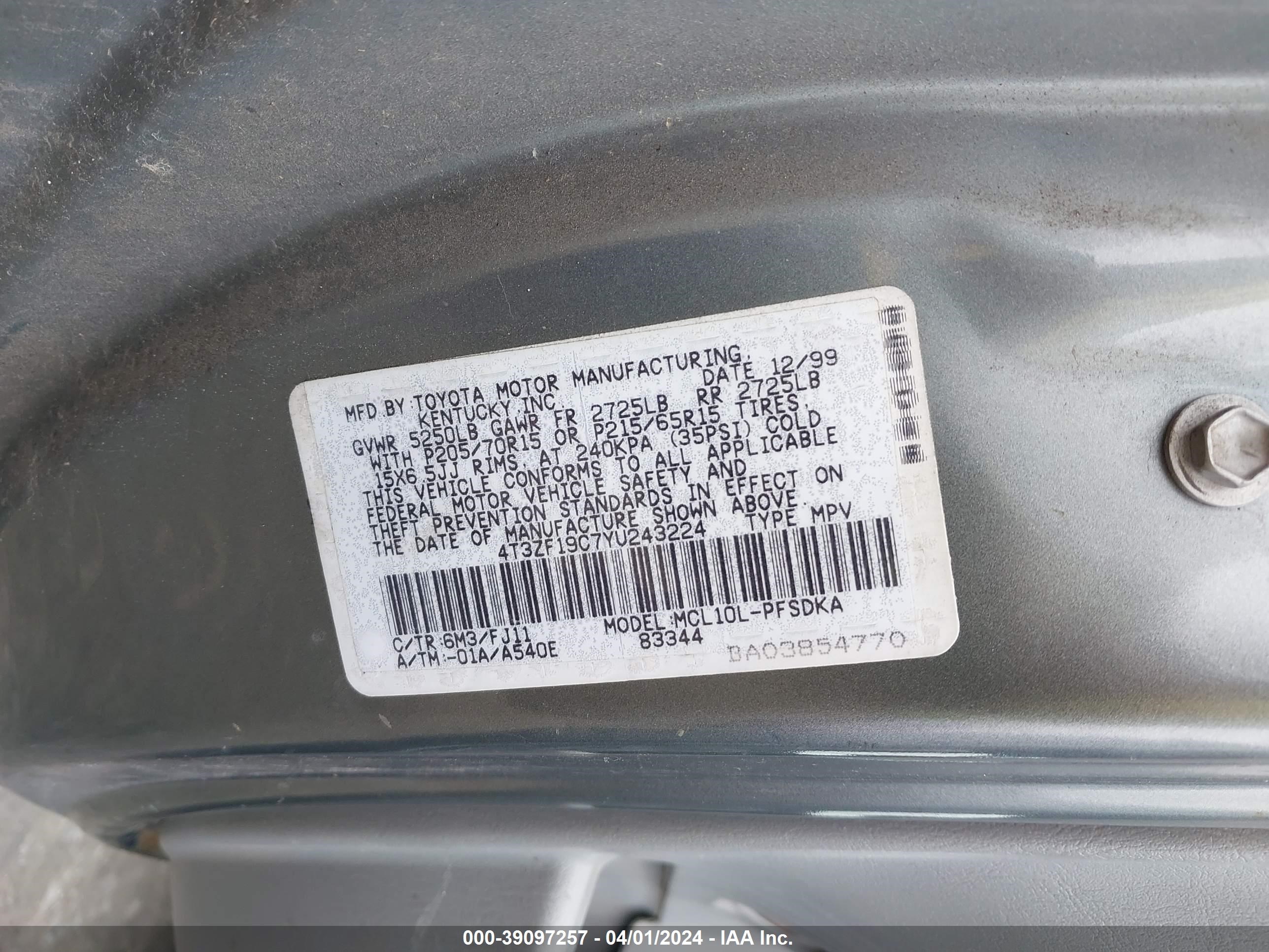 Photo 8 VIN: 4T3ZF19C7YU243224 - TOYOTA SIENNA 