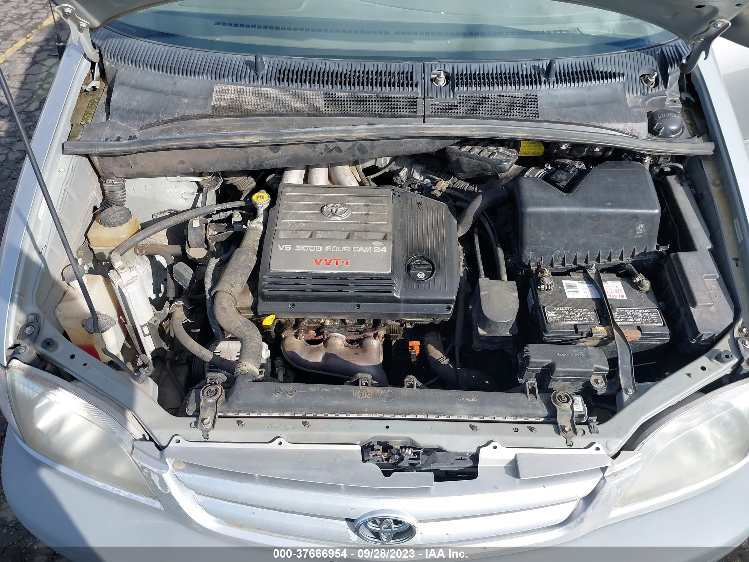 Photo 9 VIN: 4T3ZF19C81U321628 - TOYOTA SIENNA 