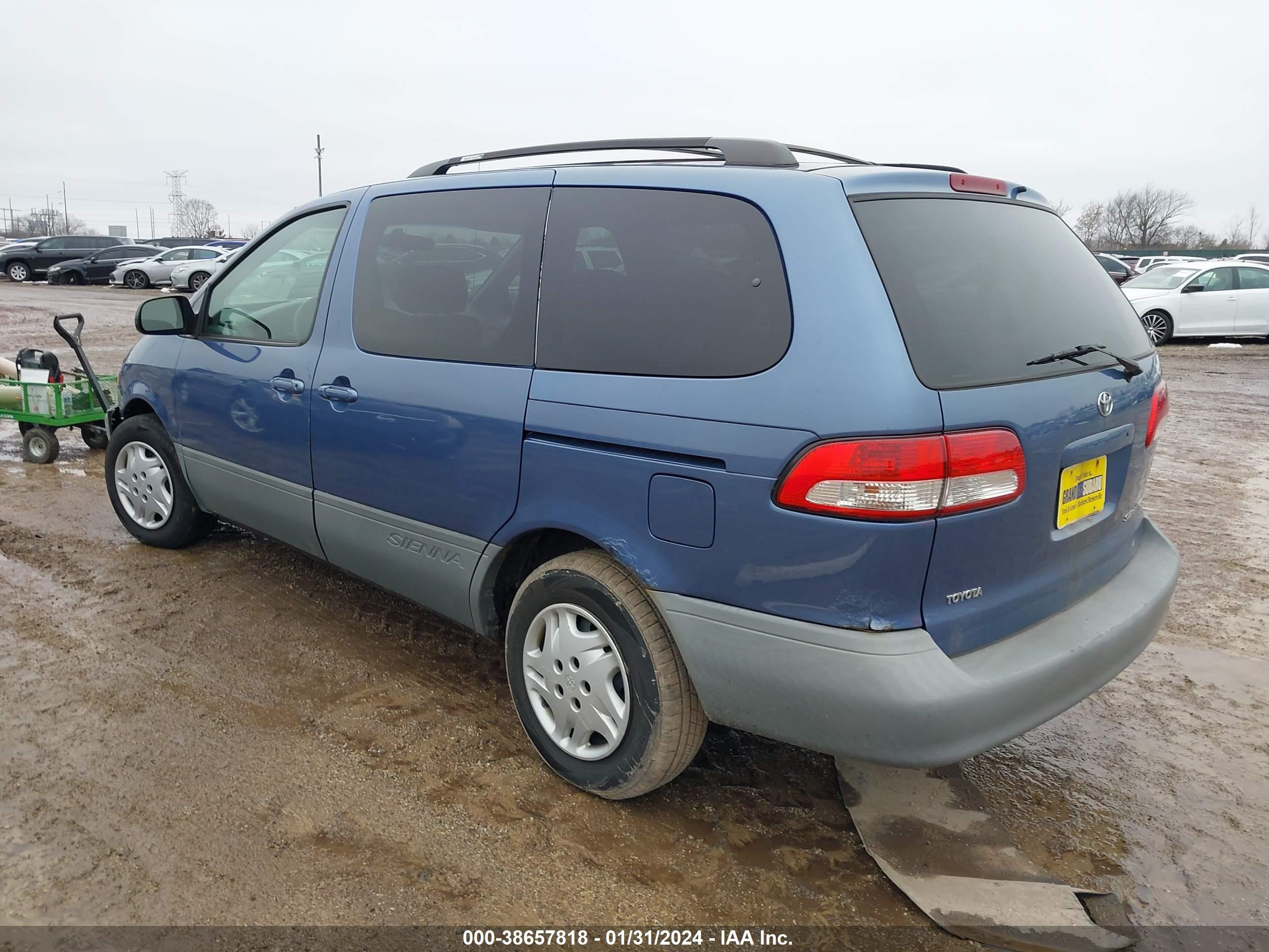 Photo 2 VIN: 4T3ZF19CX3U544353 - TOYOTA SIENNA 