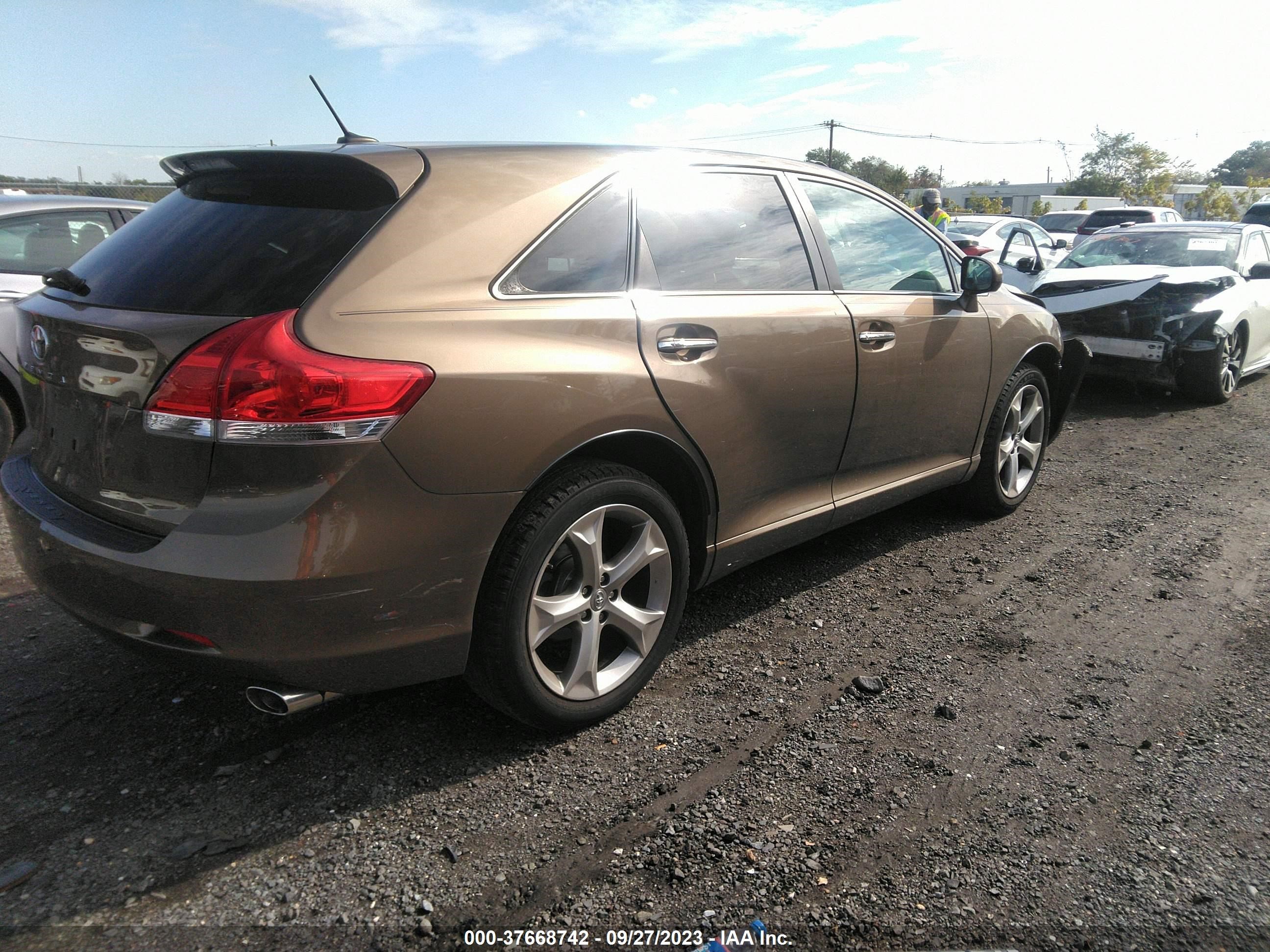 Photo 3 VIN: 4T3ZK11A39U004454 - TOYOTA VENZA 